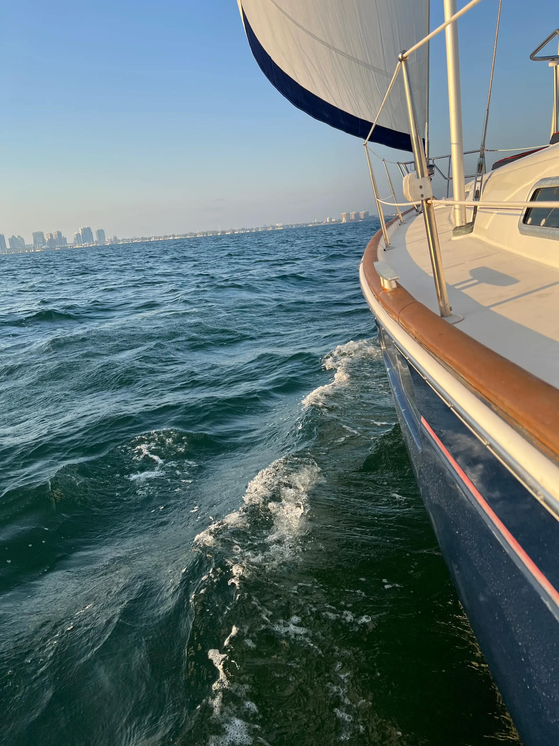 Luxury 47 feet Beneteau Yacht - Miami