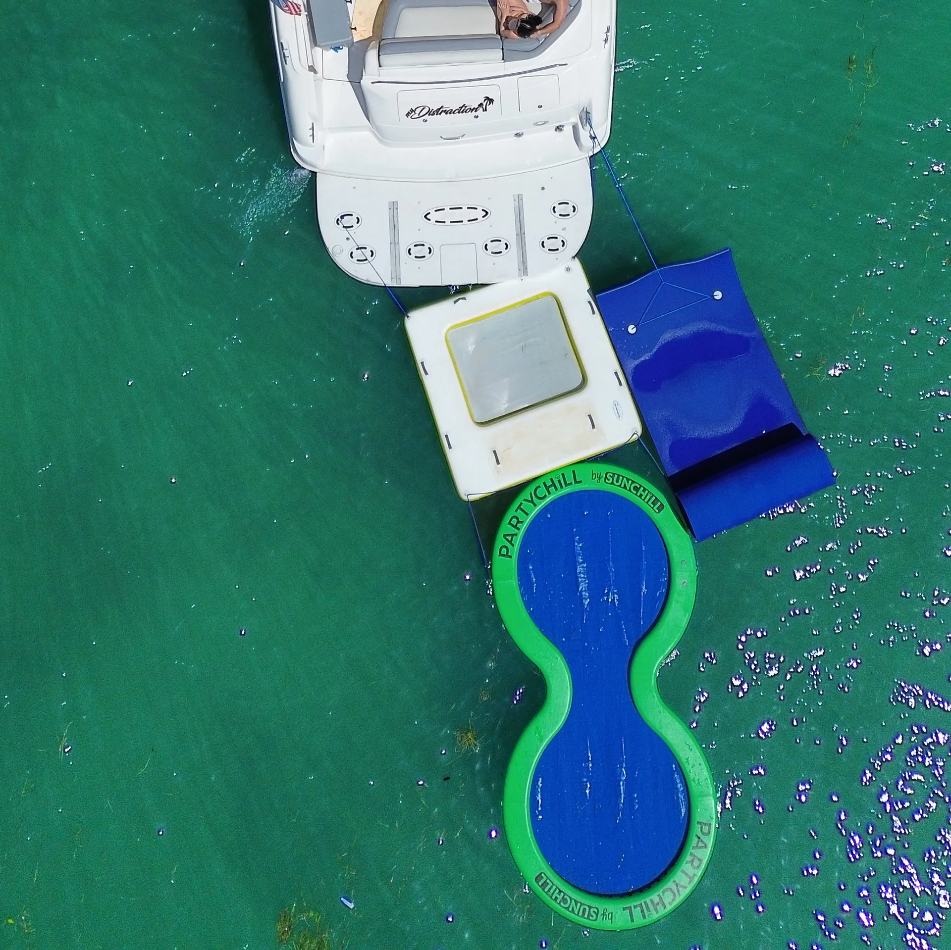 SPACIOUS 60' SEA RAY WITH 1 FREE HOUR MONDAY-THURSDAY