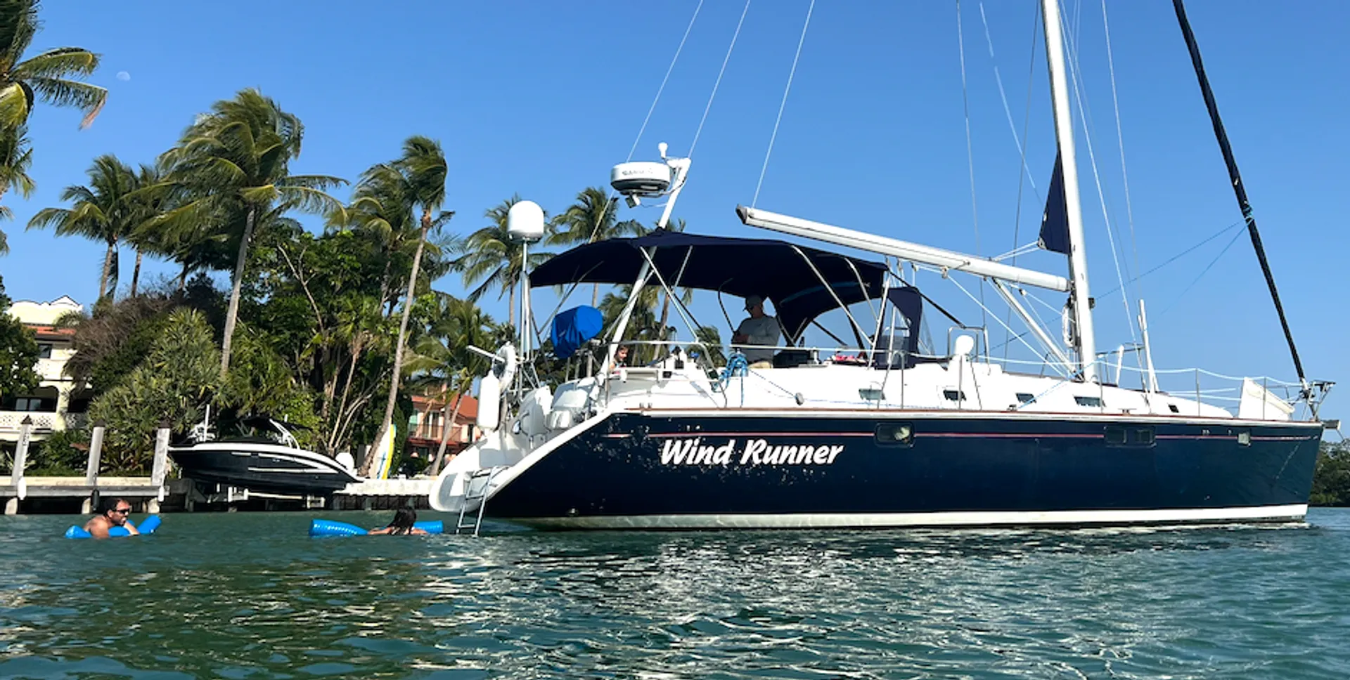 Luxury 47 feet Beneteau Yacht - Miami