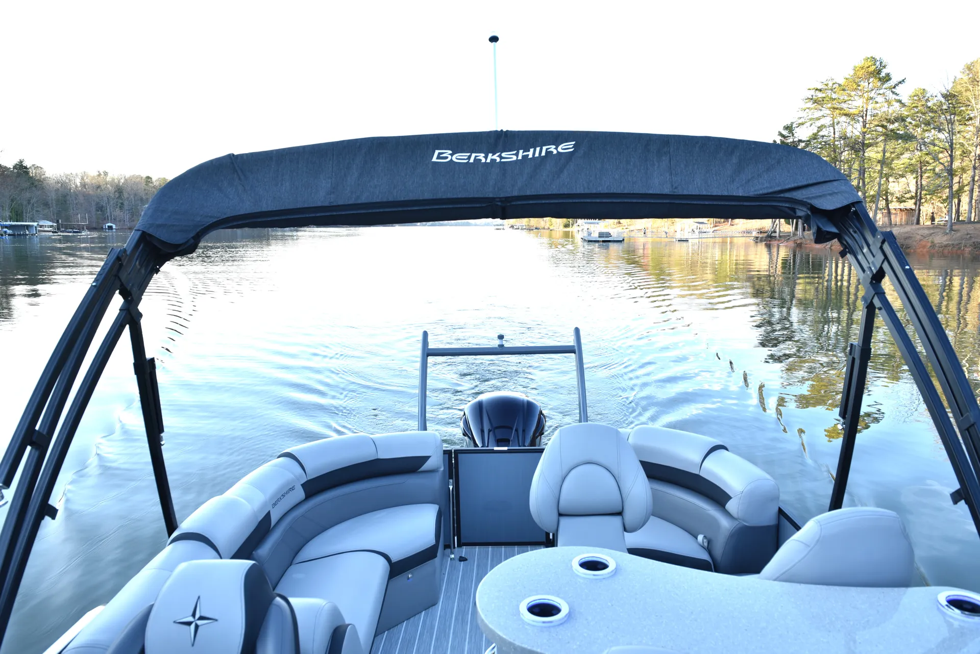 **Stunning 25FT Berkshire Tri-toon with 250HP and a High Top BAR. Wow!