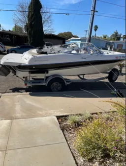 Texas Boys' Sporty Ride! Rent Our 18' Four Winns for Lake Fun!