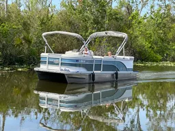 Explore the Harris Chain of Lakes on a 20ft Pontoon in Tavares, FL! 🚤 boat photo