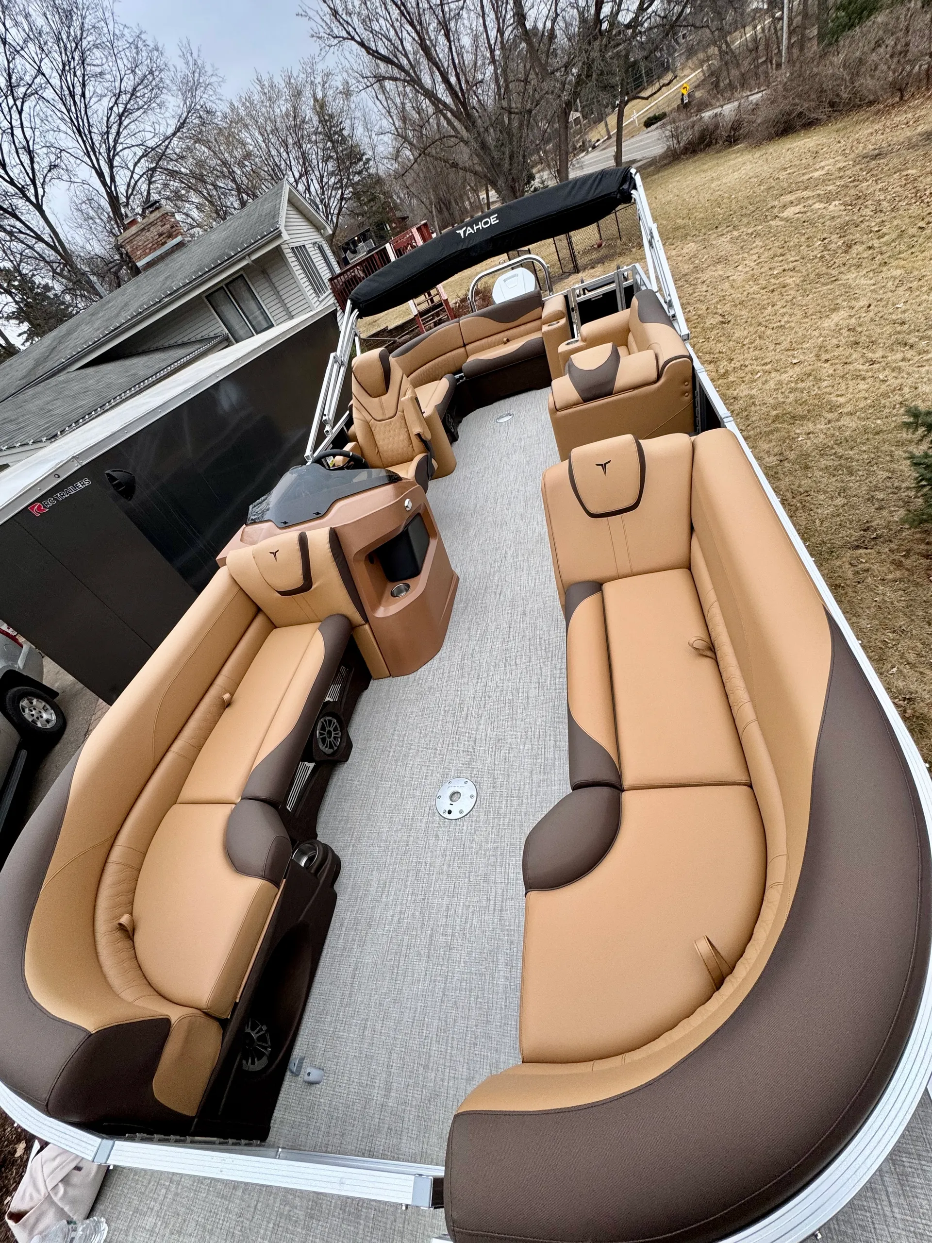 23’ Pontoon Rental 