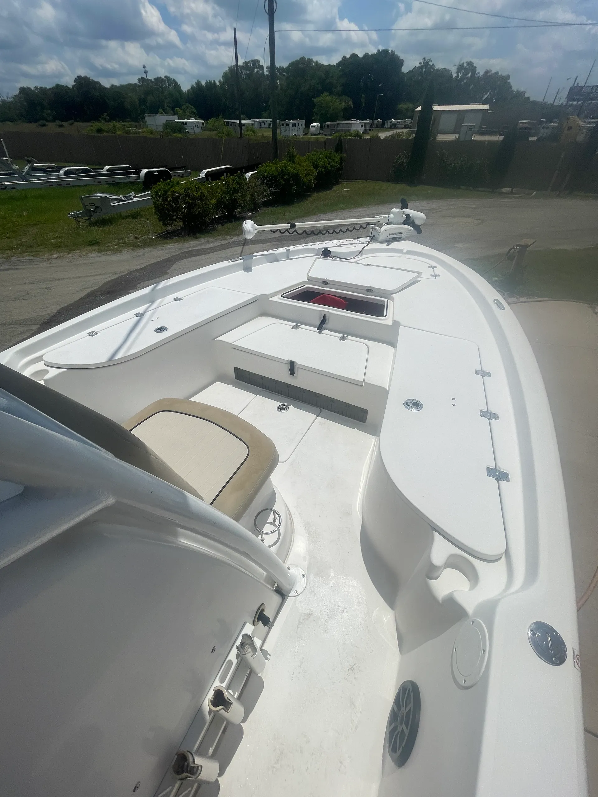 22’ Sea Fox Bay Boat with Power Pole, Jack Plate and Trolling Motor