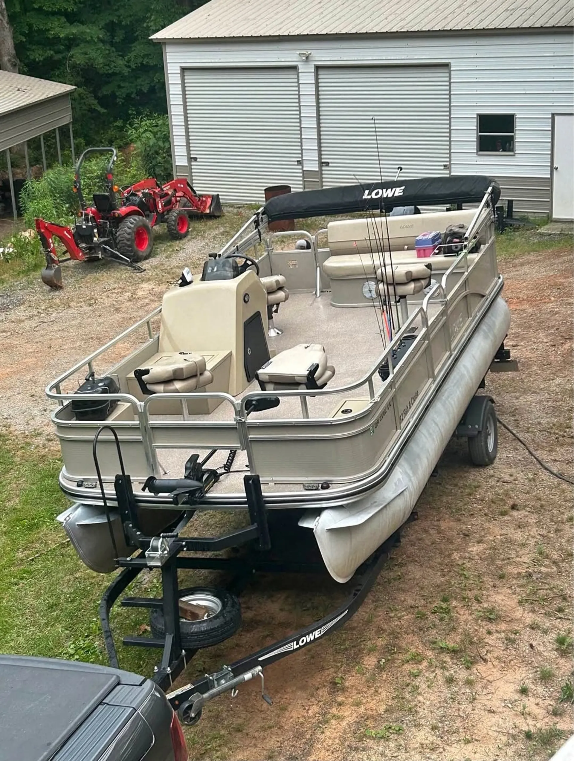  19ft Pontoon on Lake Wedowee – Great for Fishing & Cruising! 🎣🌊