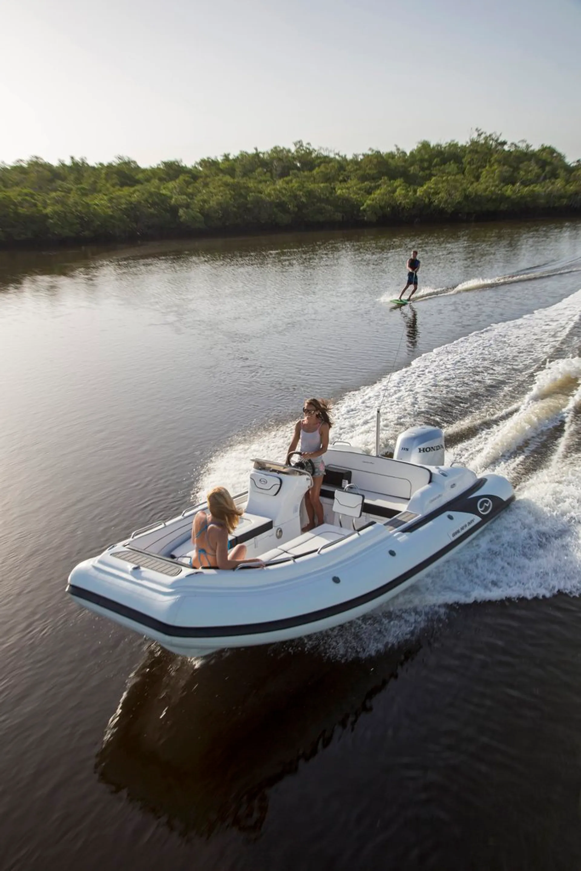 Walker Bay Boats Generation 525 DLX in Oxford, MD — photo 4
