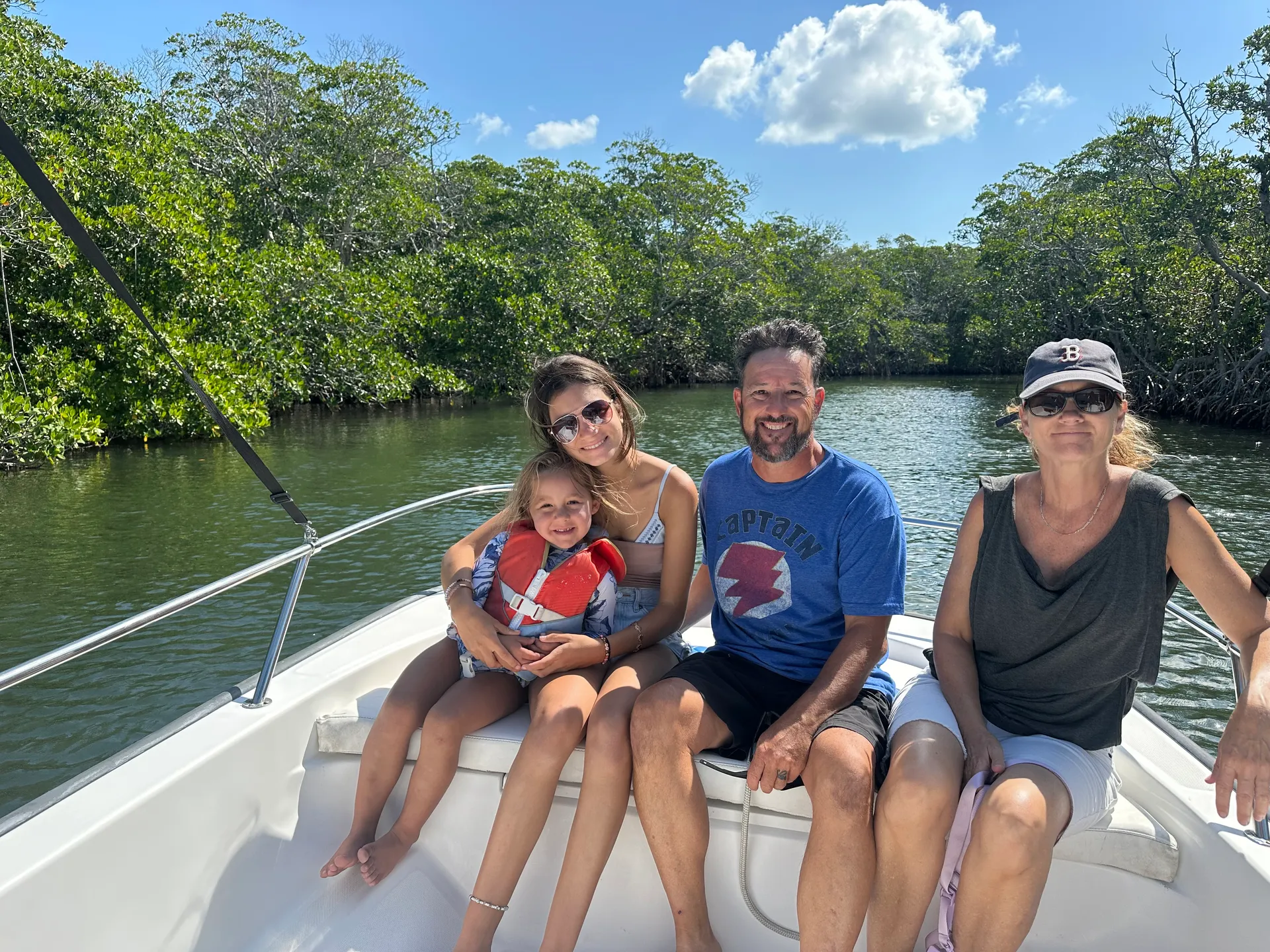 Ft. Lauderdale - 15' Boston Whaler for Fishing and Relaxing