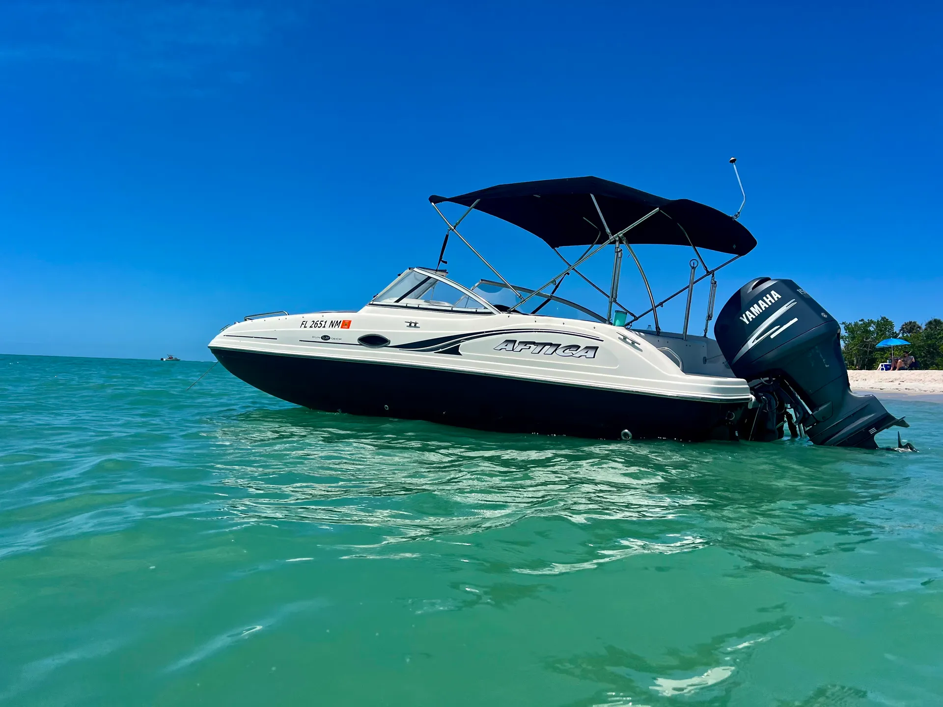 21’ Hurricane SD 217