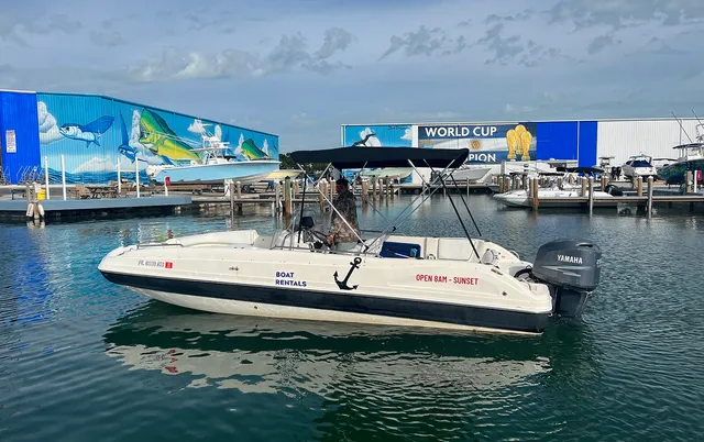 Rent a HURRICANE BOATS deck boat in Tavernier, FL near me