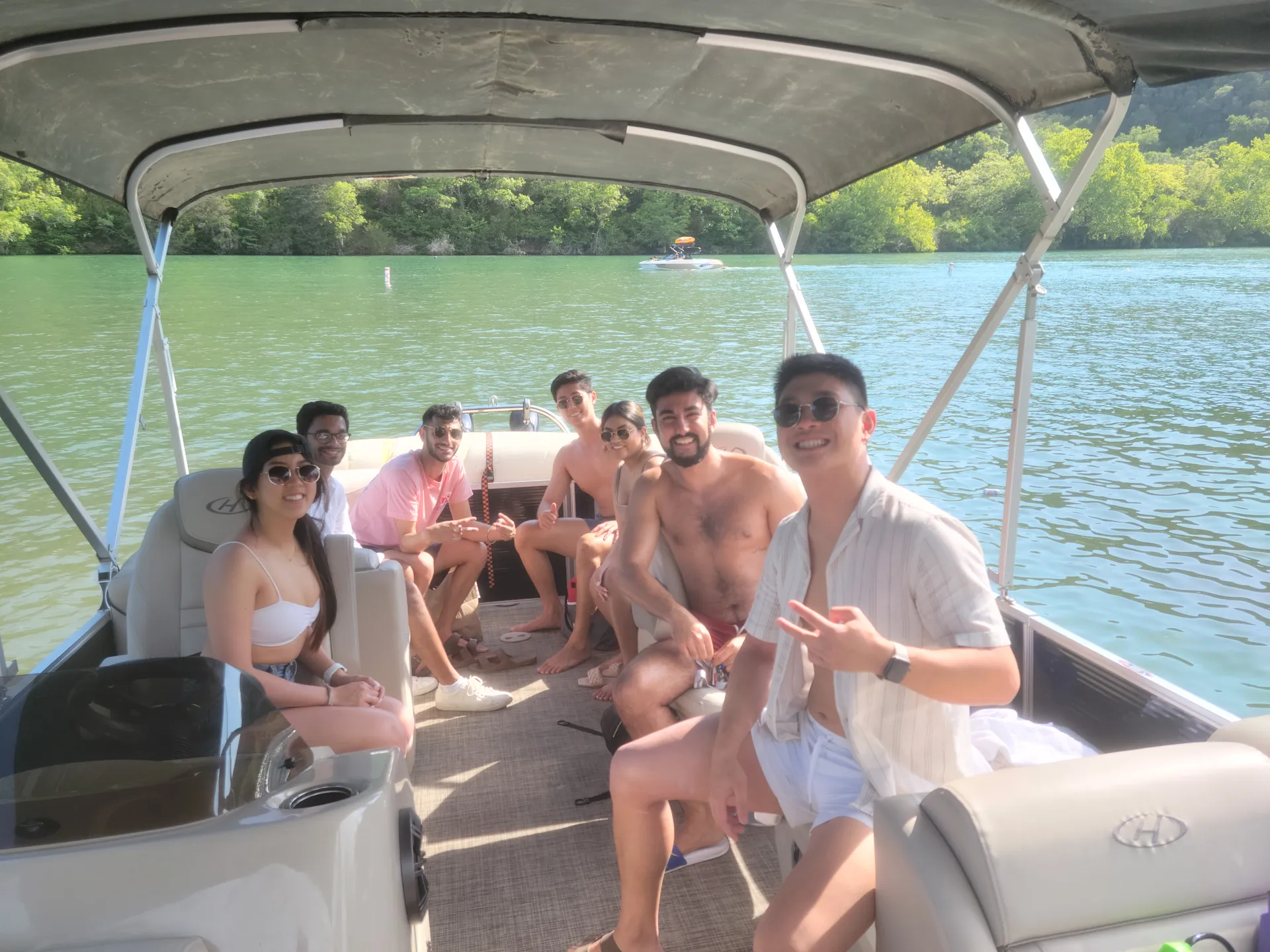 Fully Equipped Tritoon w/ Bluetooth Stereo, Floating Mat & Cooler Inc