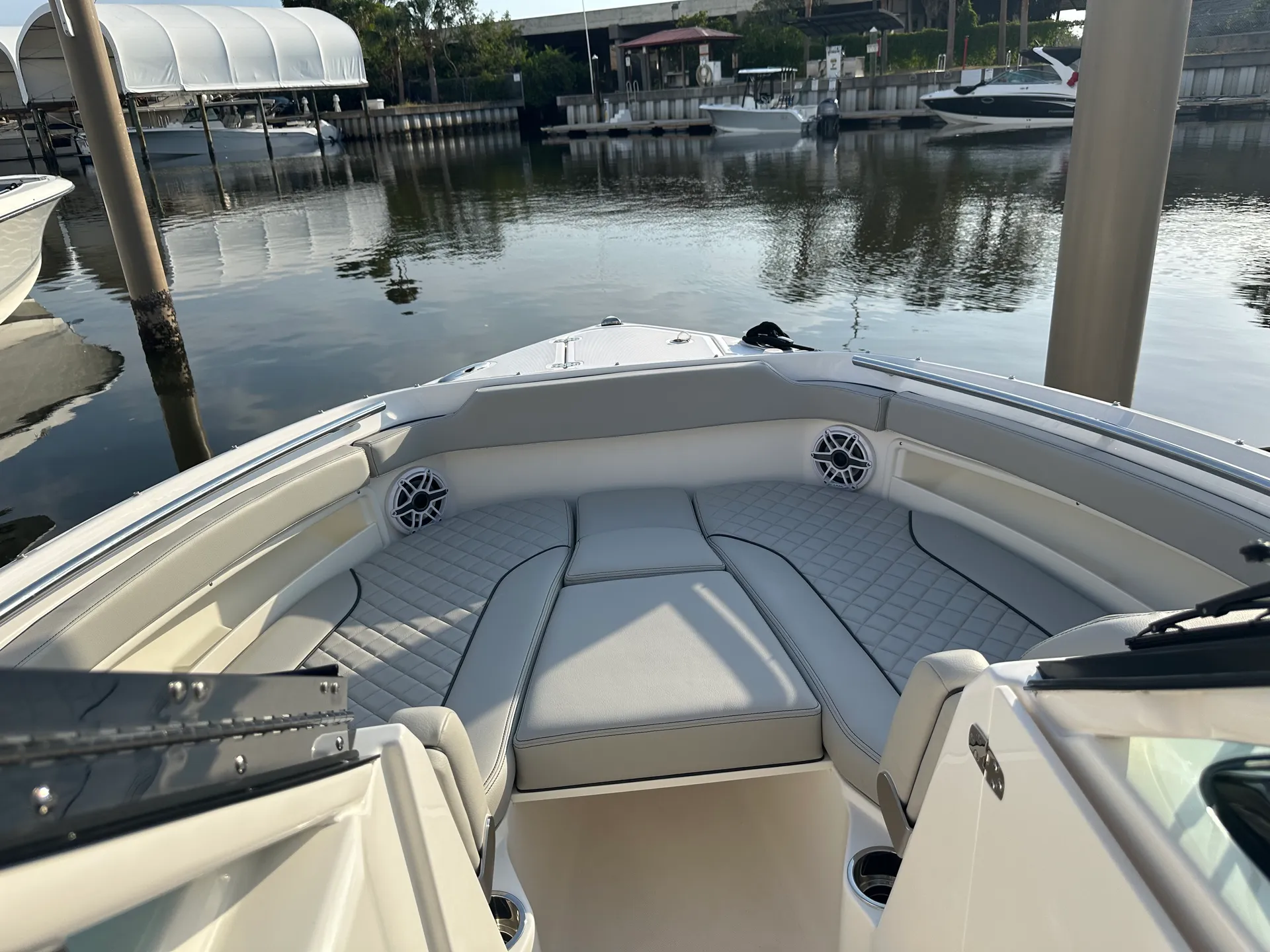 PURSUIT DC266 in St. Petersburg, FL — photo 5