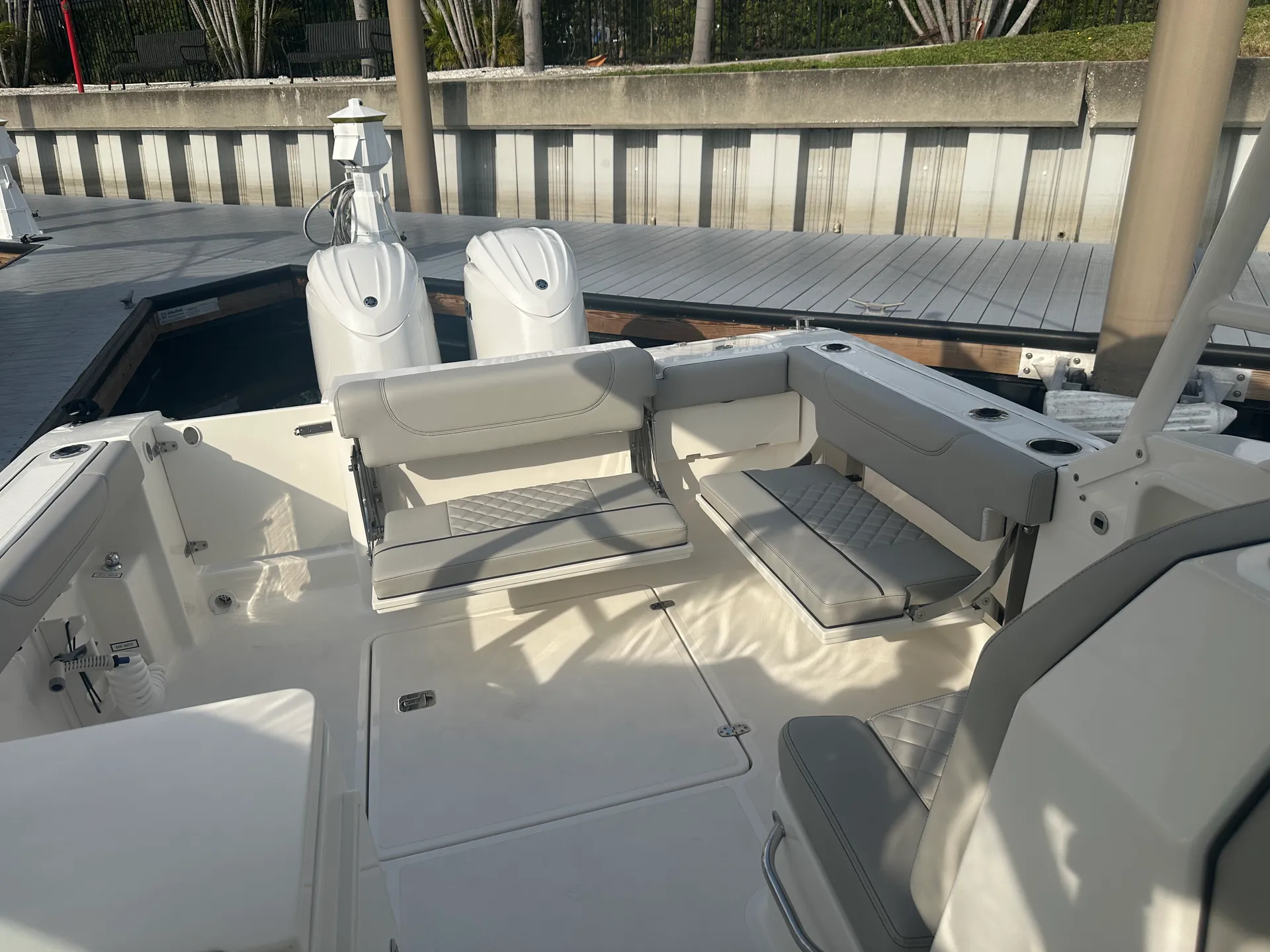 PURSUIT DC266 in St. Petersburg, FL — photo 8