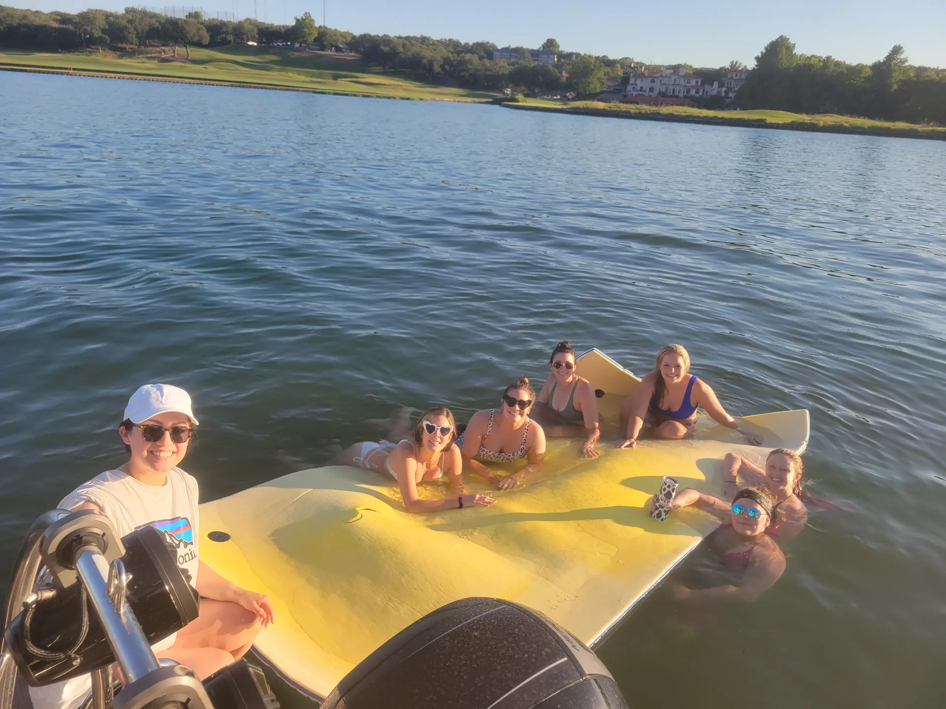 Fully Equipped Tritoon w/ Bluetooth Stereo, Floating Mat & Cooler Inc