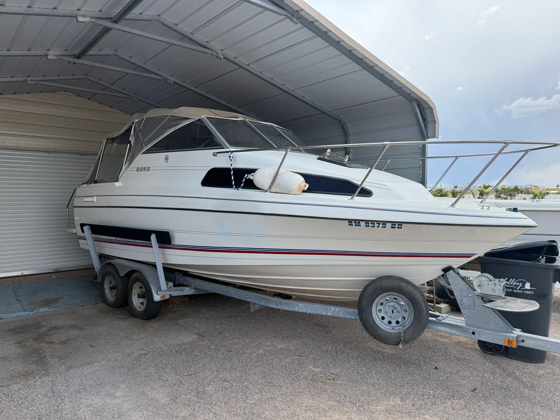 Classic 22’ Bayliner Cabin Cruiser – Fun, Fishing &amp; Family Ready!