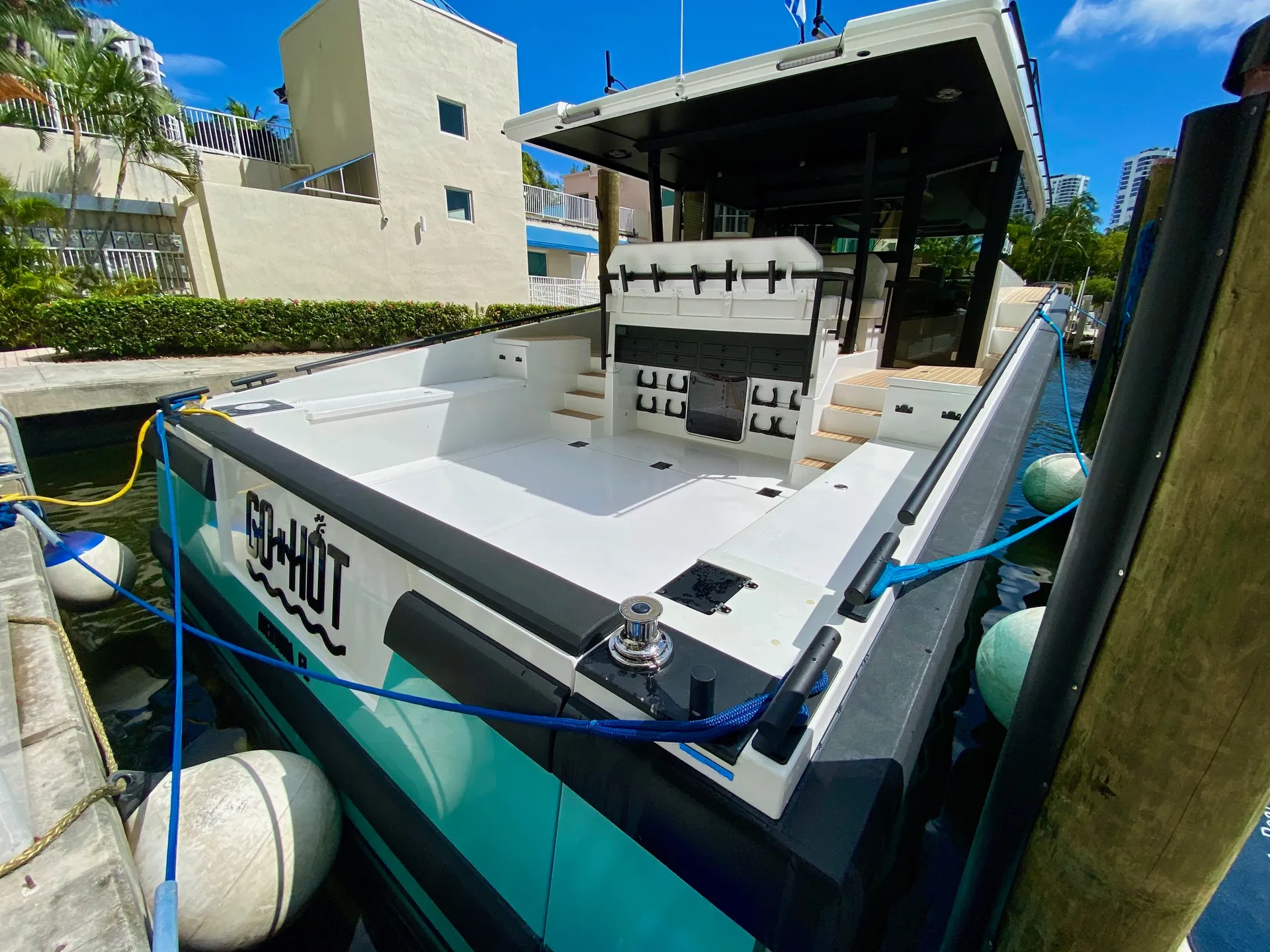 Dutch Craft DC56 in Aventura, FL — photo 10