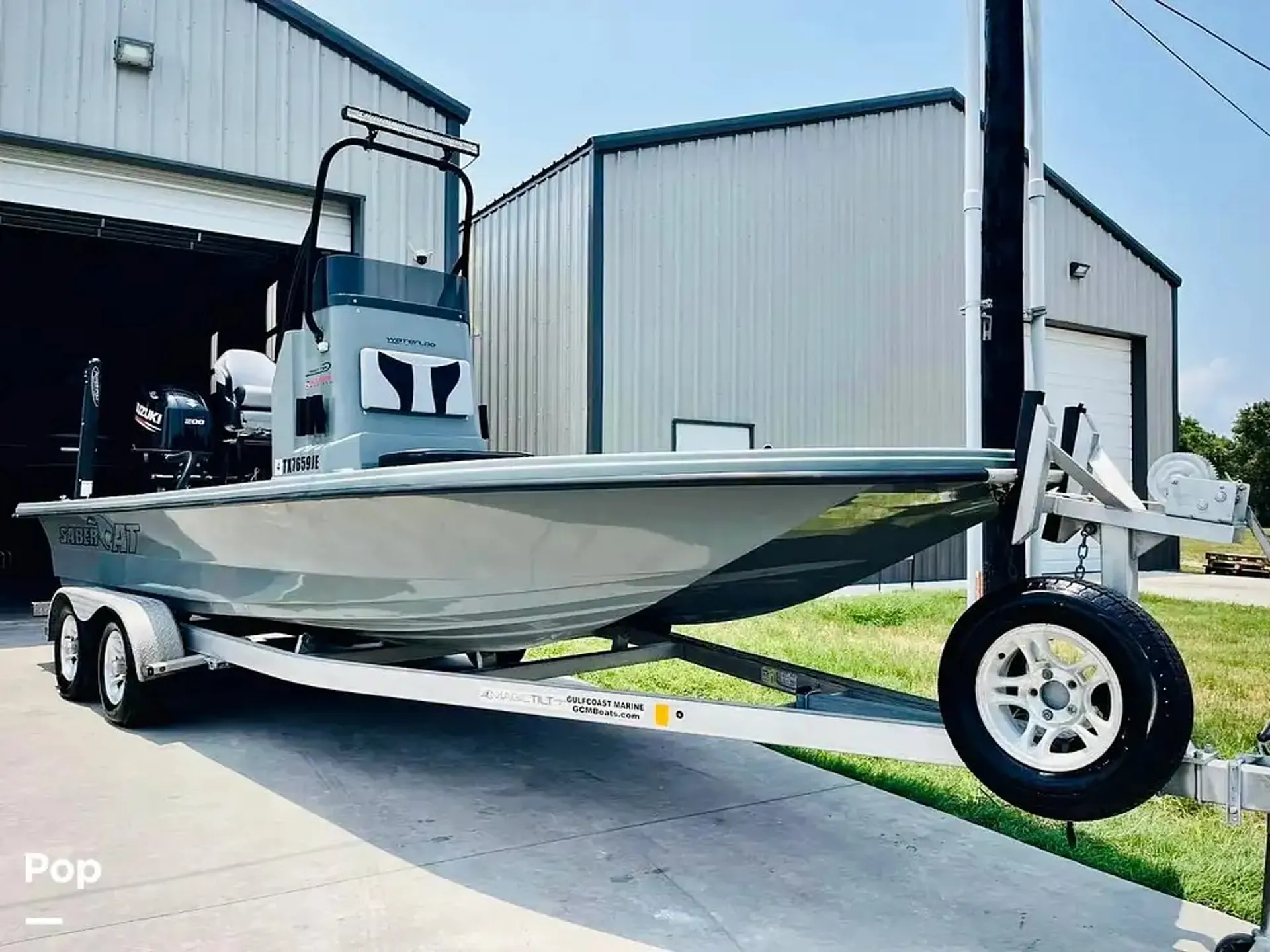 22' Saber Cat Fishing Boat Rental