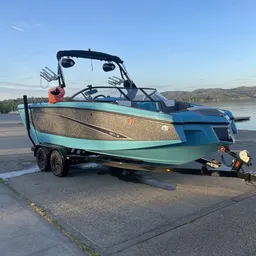 Folsom lake, Wakesurf, Tubing, Relaxing 