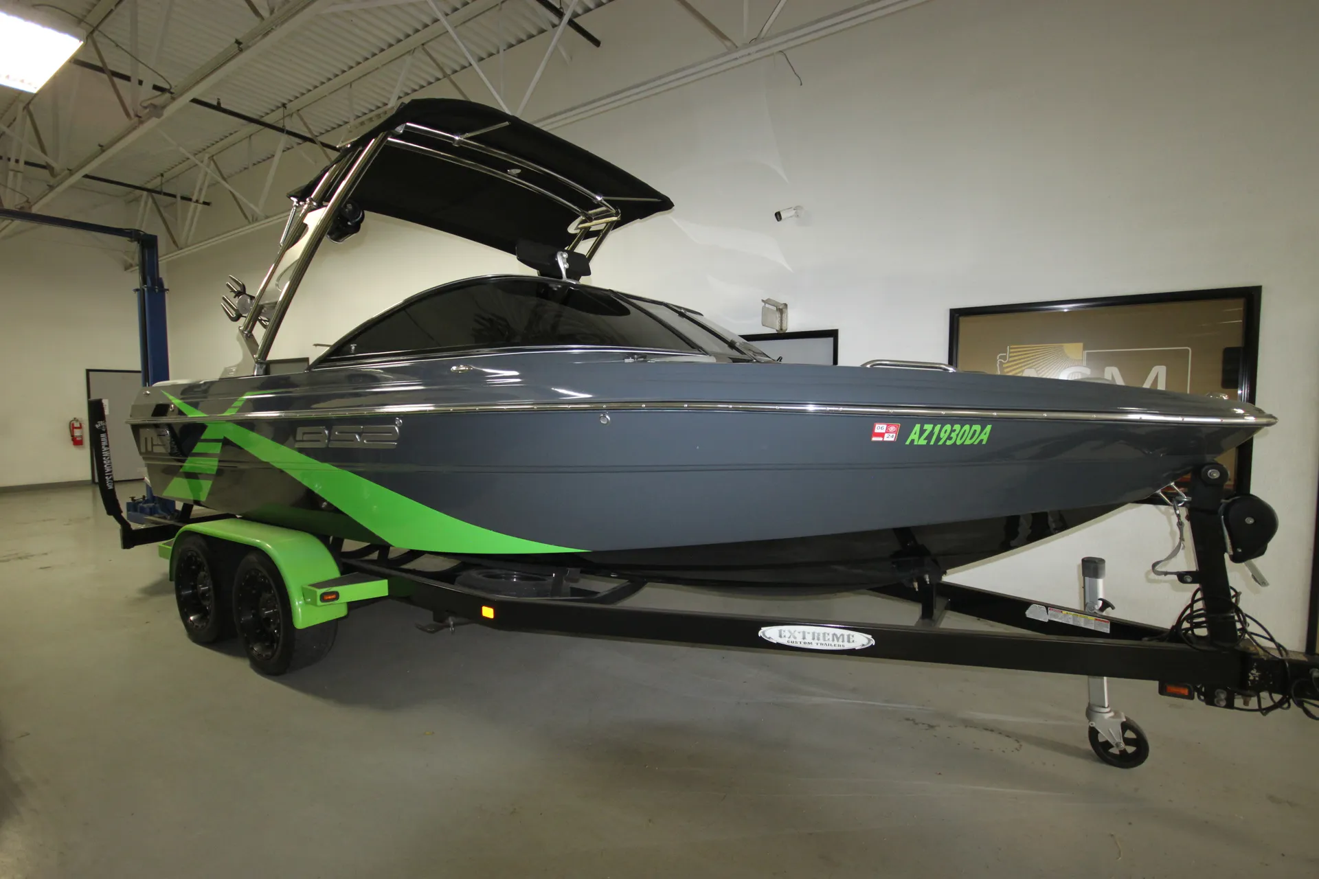 14 passenger MB B52 Wake Boat - 📍Canyon, Saguaro, Pleasant, Roosevelt