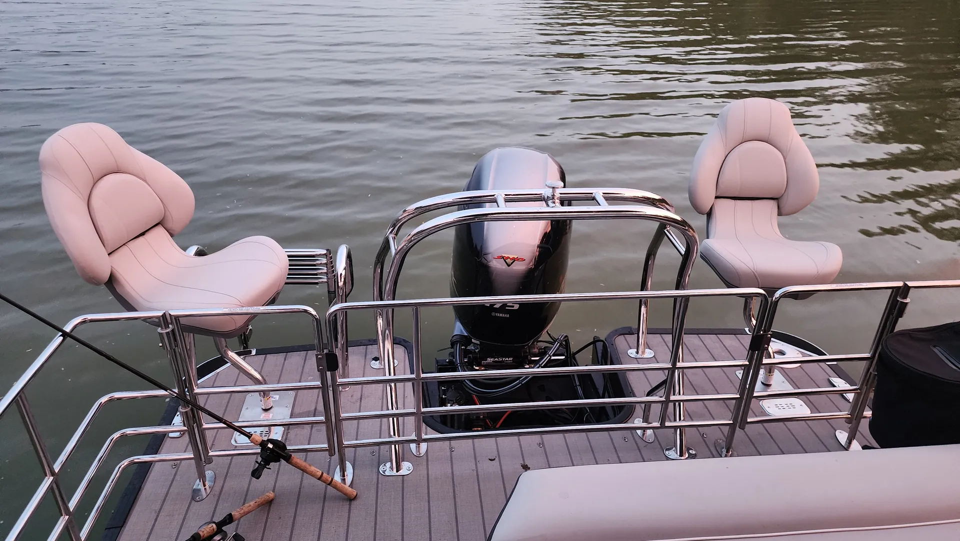 Lake It Easy! Spring Break Special! Luxury and fun!