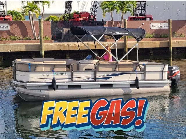 Rent a SUN TRACKER BY TRACKER MARINE pontoon in Pompano Beach, FL near me