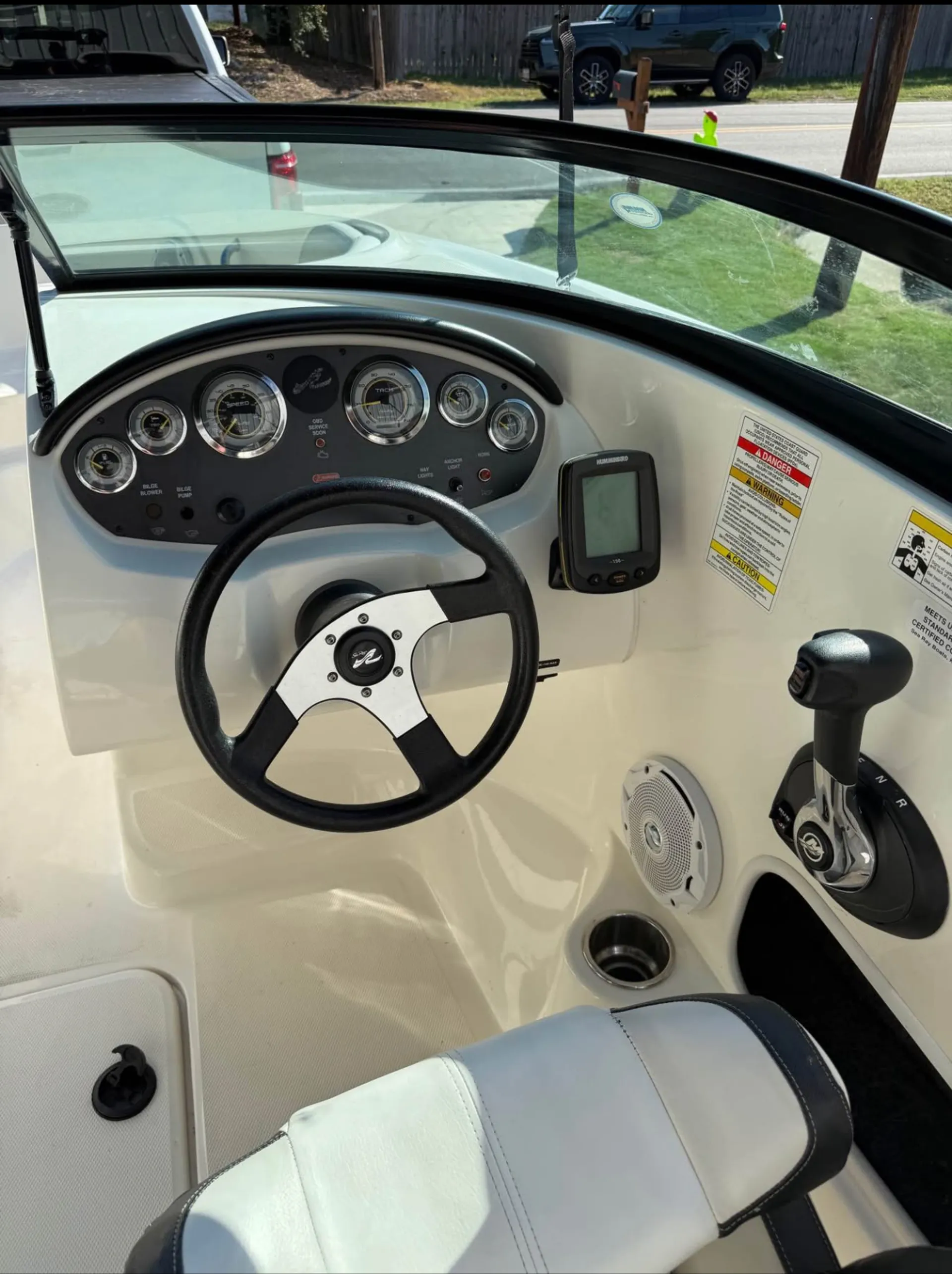 Explore the Waters w/ 20ft SeaRay–Rent Your Dream Boat!Speed w/ Style!