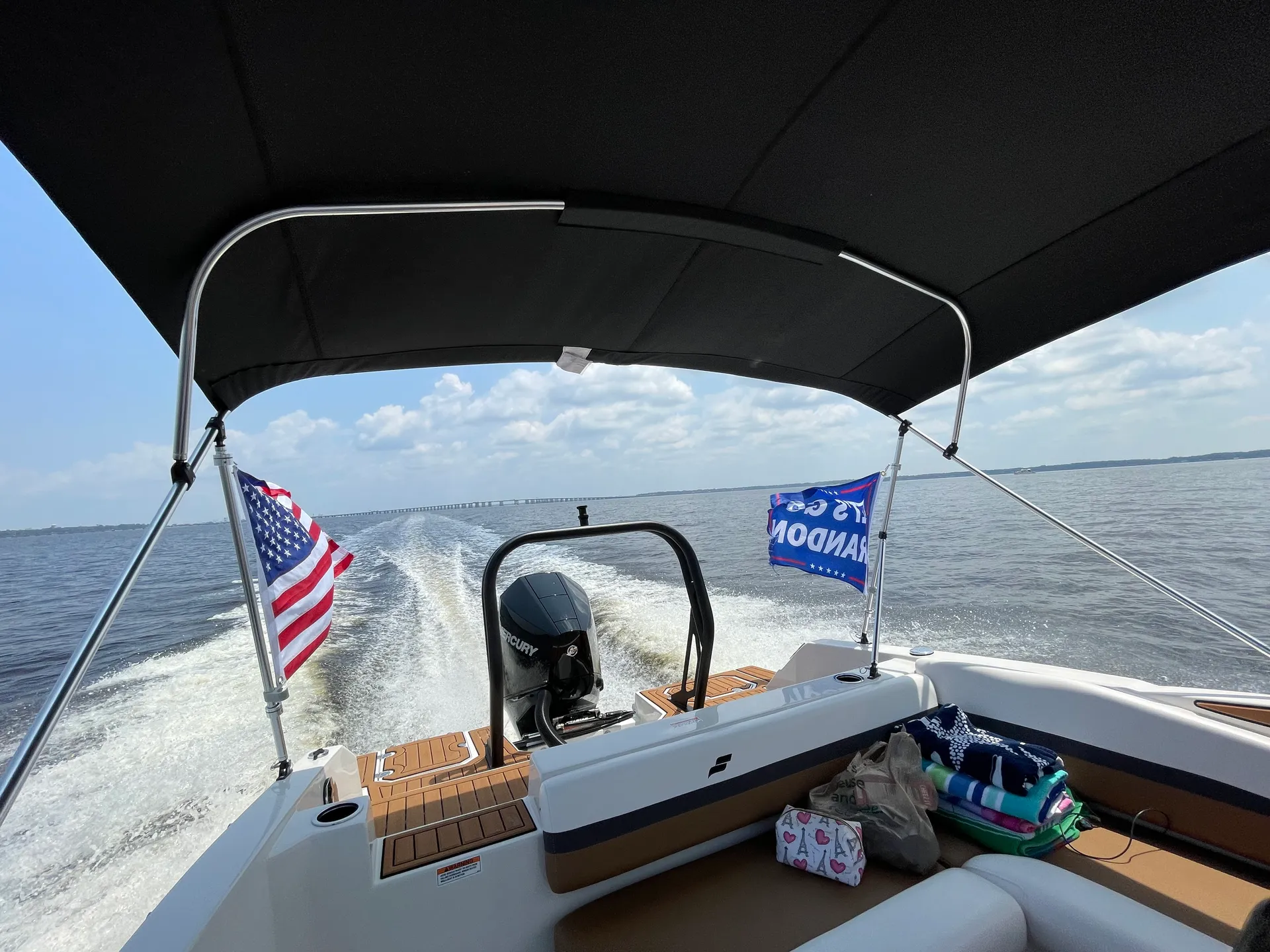 10 Person: Family Outboard &amp; Excursion Fun 2023 StarCraft 210 SVX OB