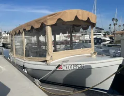 18’ enclosed duffy boat photo