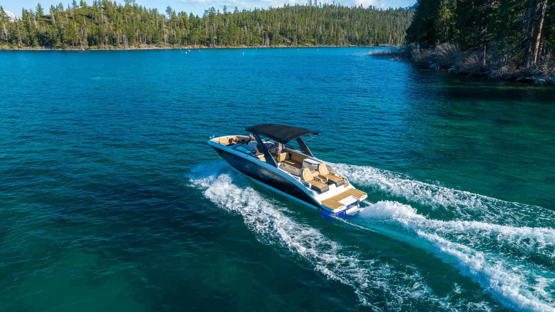 30ft Luxury Yacht Charter In Tahoe