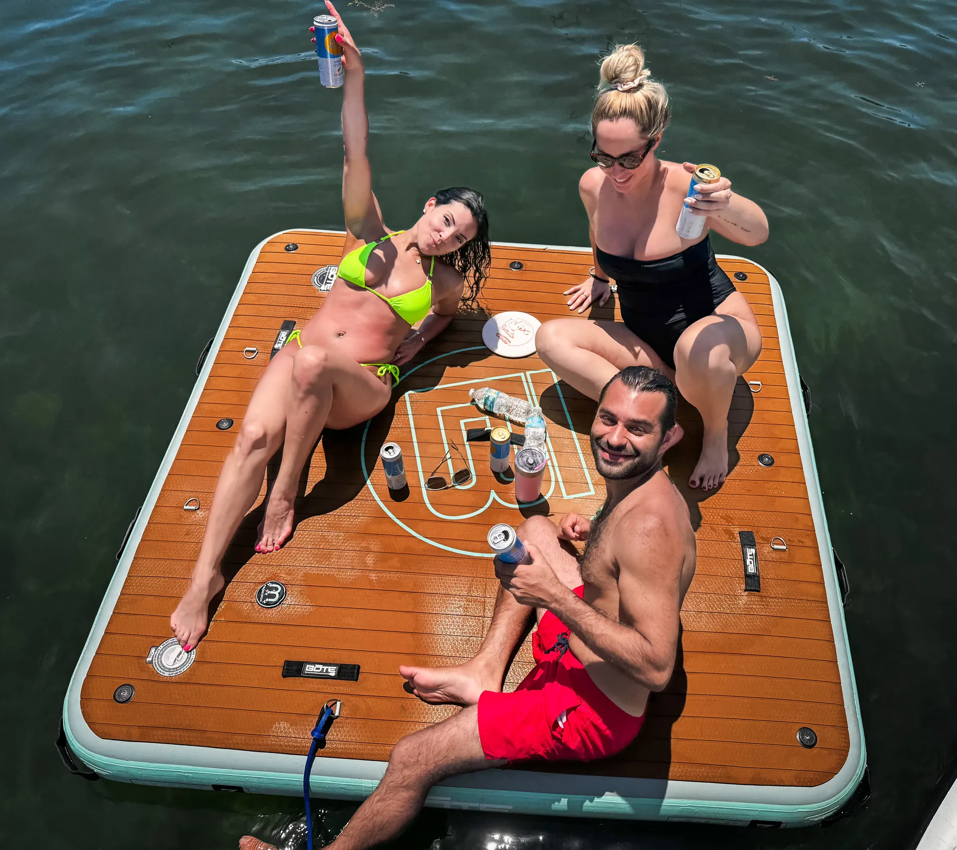 Upgraded Sea Ray – Party-Ready Sound System &amp; Captain Included!