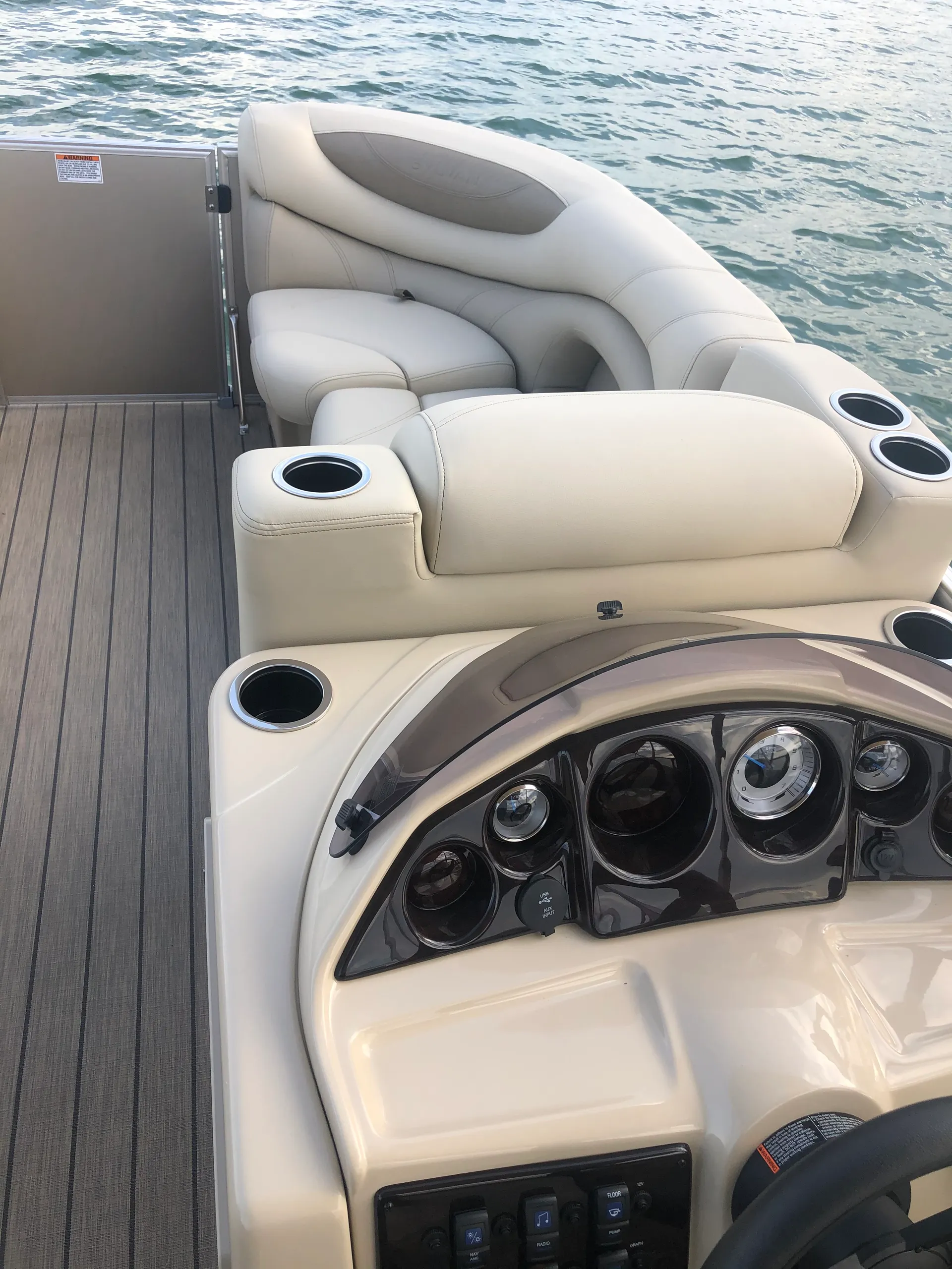 SYLVAN MARINE 820 MIRAGE CRUISE-N-FISH in Greeley, CO — photo 3