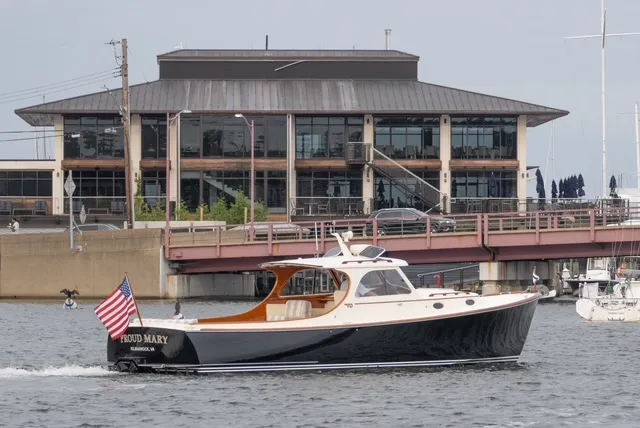 Rent a HINCKLEY YACHTS jet boat in Annapolis, MD near me