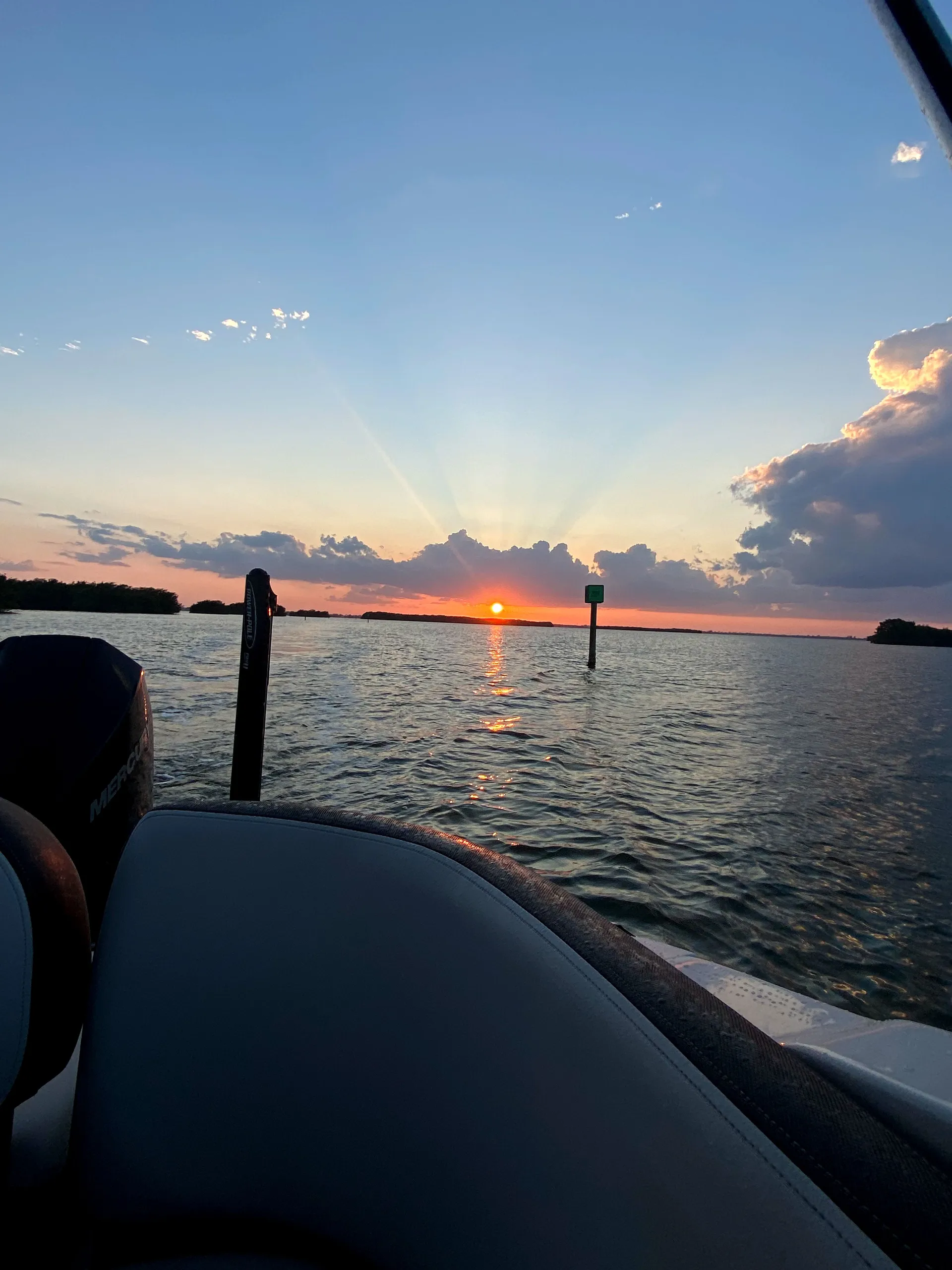 2021 crownline deck boat to enjoy Cocoa Beach!