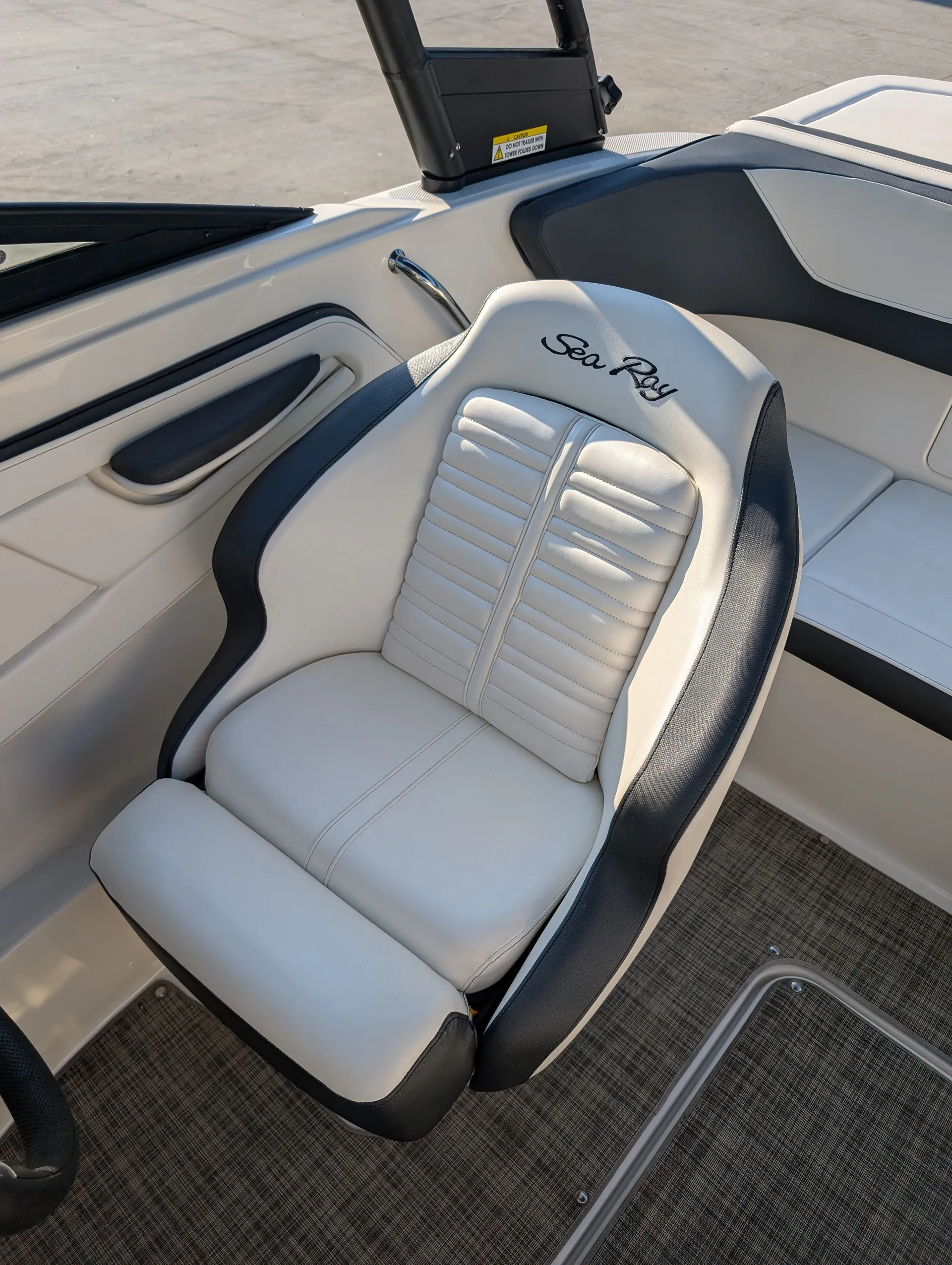 Sporty & Spacious! Sea Ray SPX190 - Lake Lanier Delivery Available!