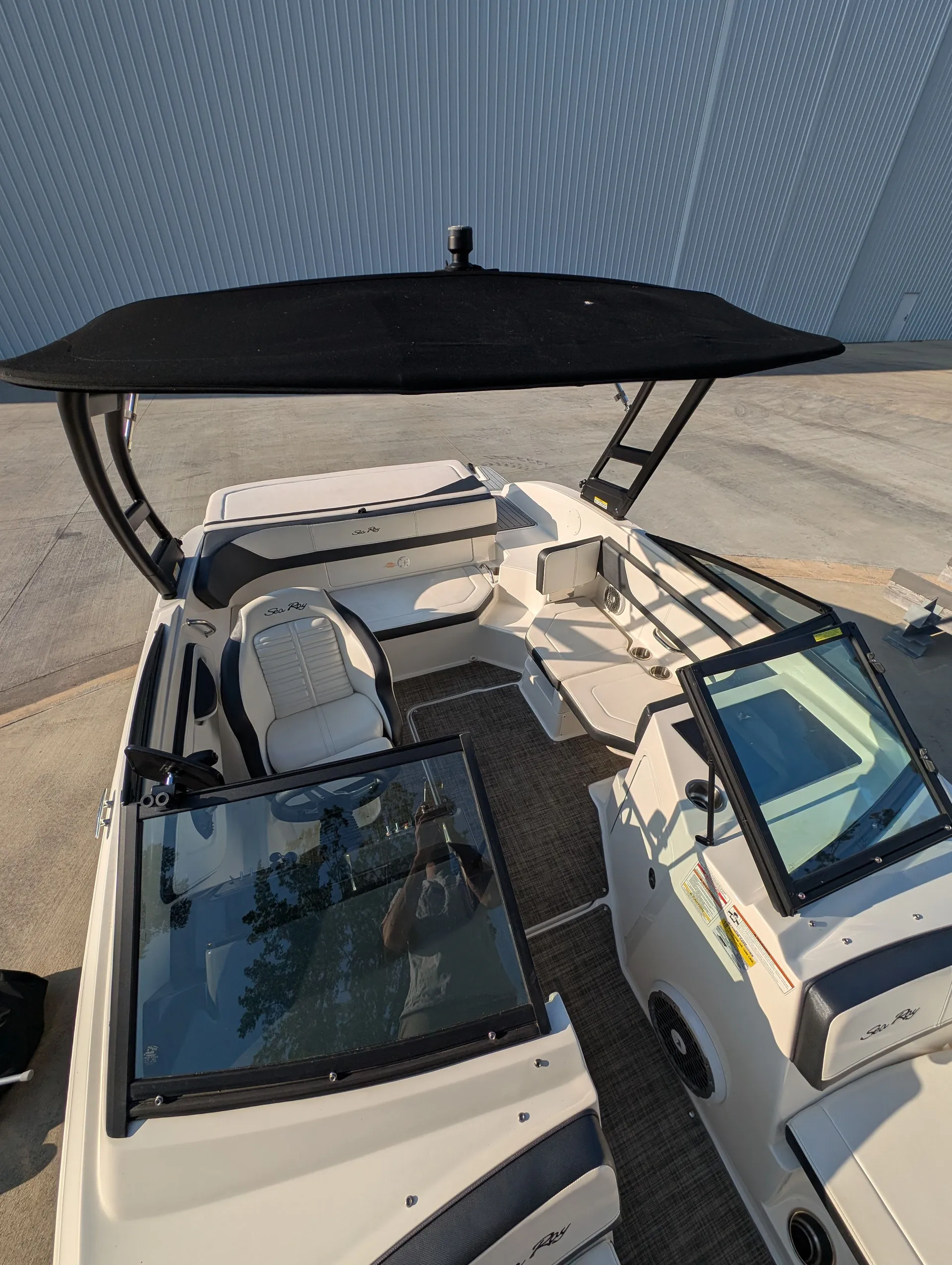 Sporty & Spacious! Sea Ray SPX190 - Lake Lanier Delivery Available!