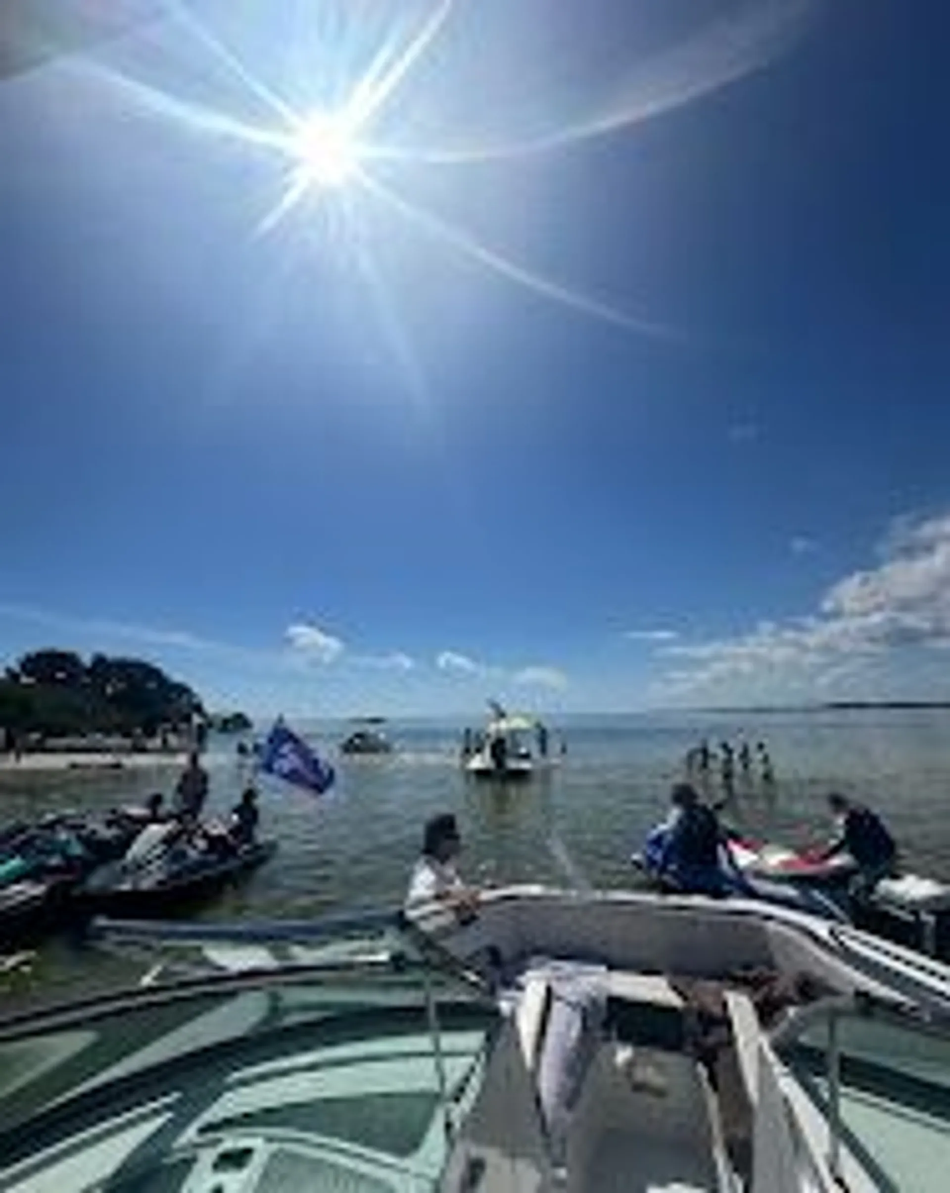 2021 crownline deck boat to enjoy Cocoa Beach!