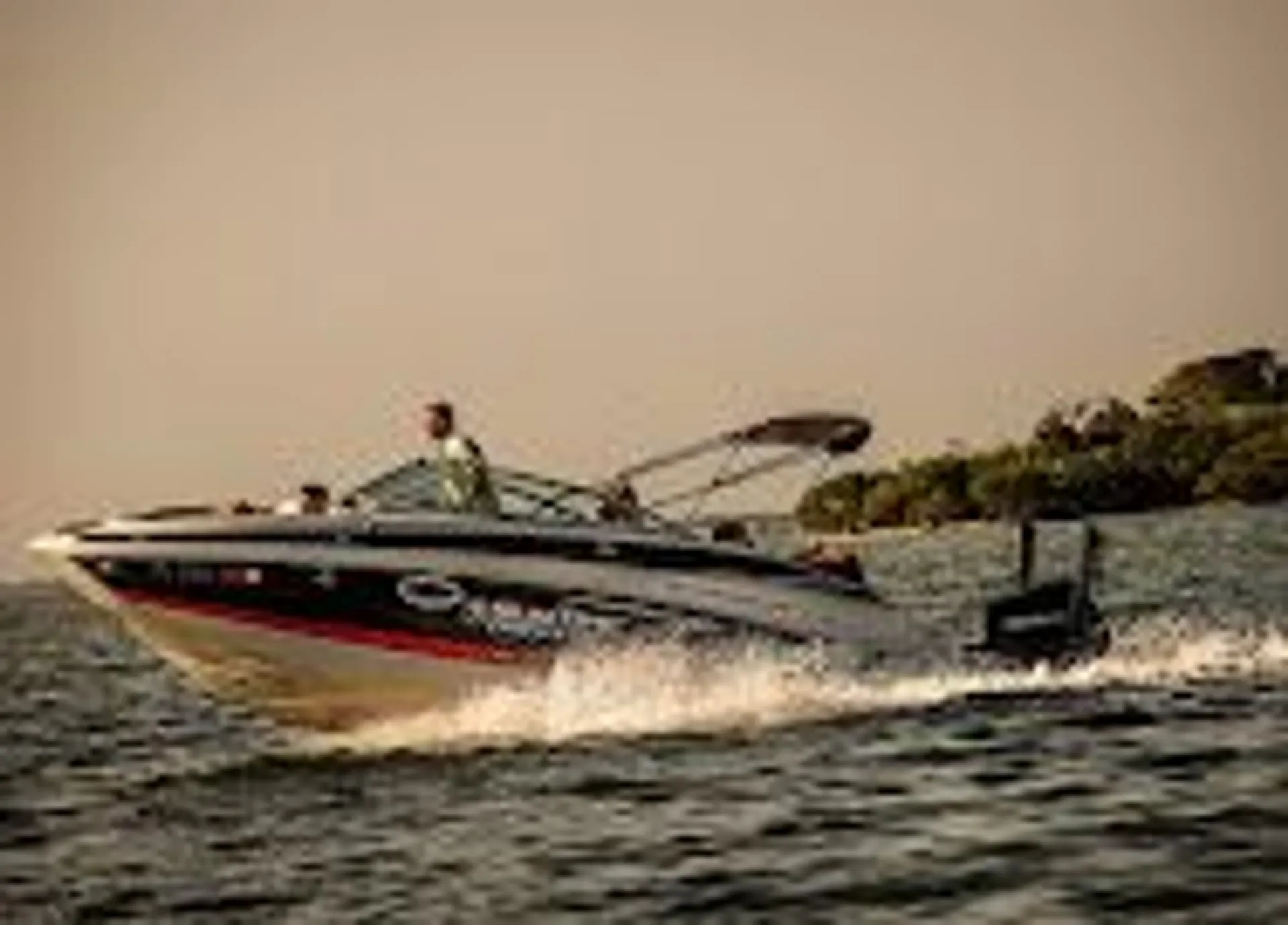 2021 crownline deck boat to enjoy Cocoa Beach!