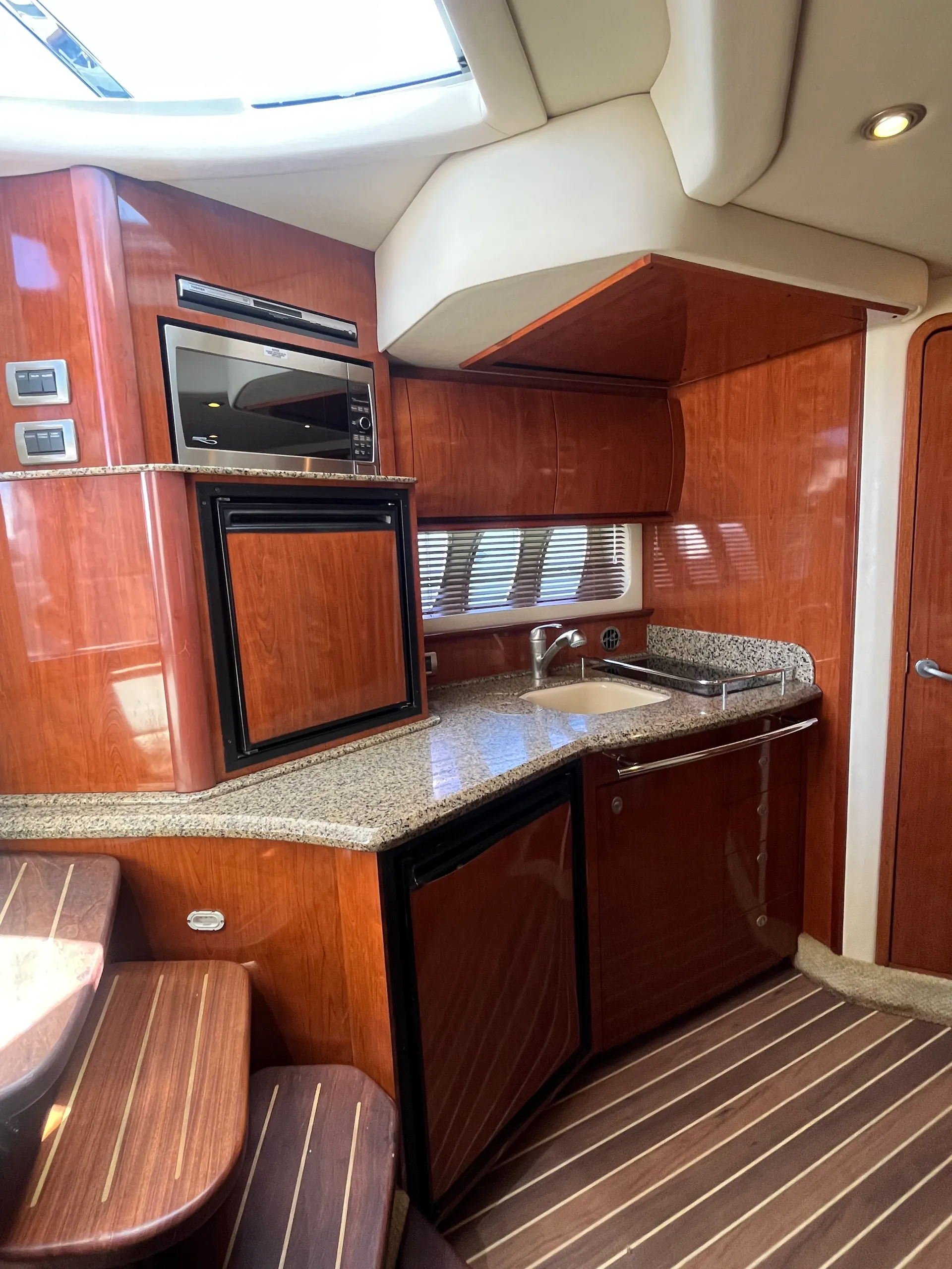 Sea Ray 38 Sundancer, Perfect for the Play Pen - ICEMAN III