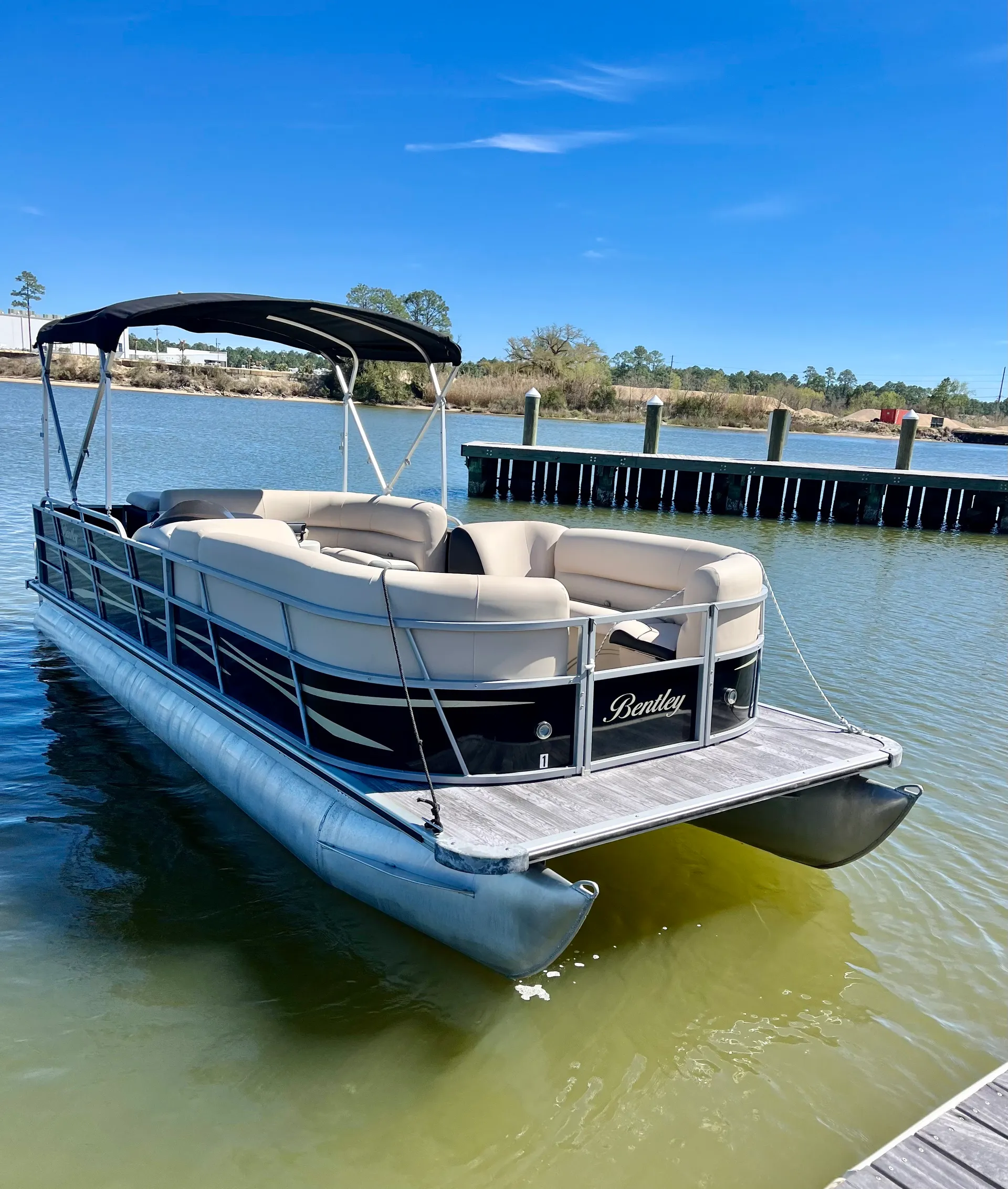 #1 Cruise in Style on a Luxury 24ft Bentley pontoon 90hp!