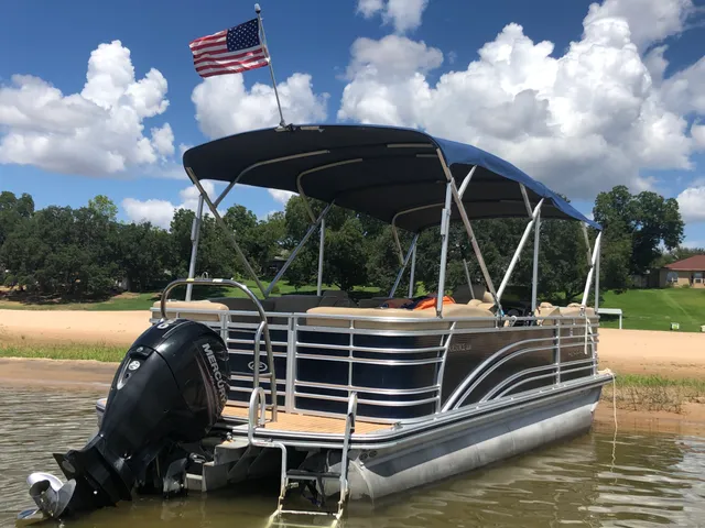 Rent a HARRIS FLOTEBOTE pontoon in Granite Shoals, TX near me