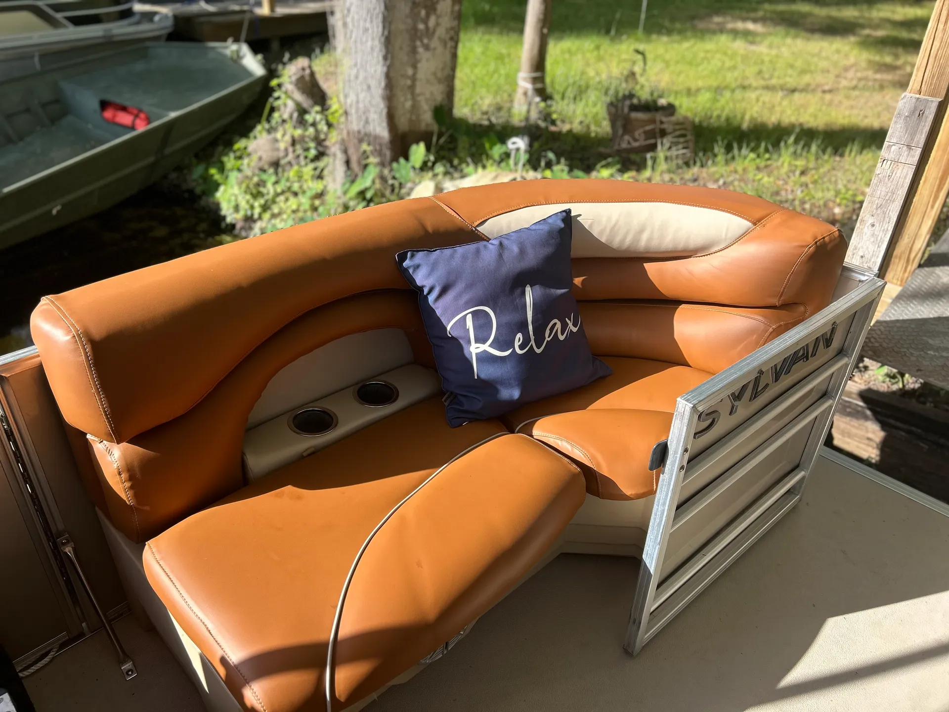 Cruise the RAINBOW RIVER! Two Rivers pontoon boat rental.