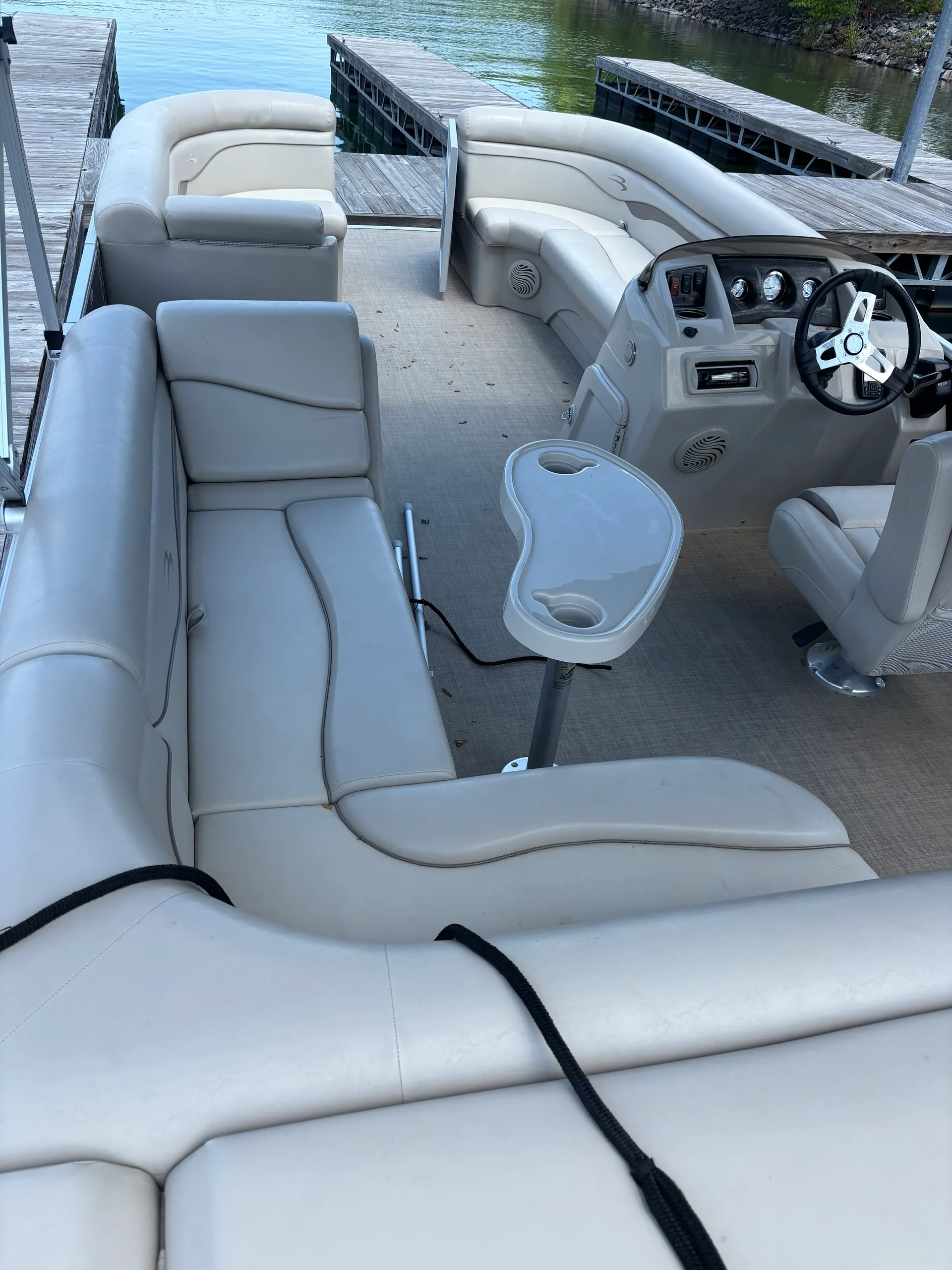 BENNINGTON MARINE 21SLX in Buford, GA — photo 9