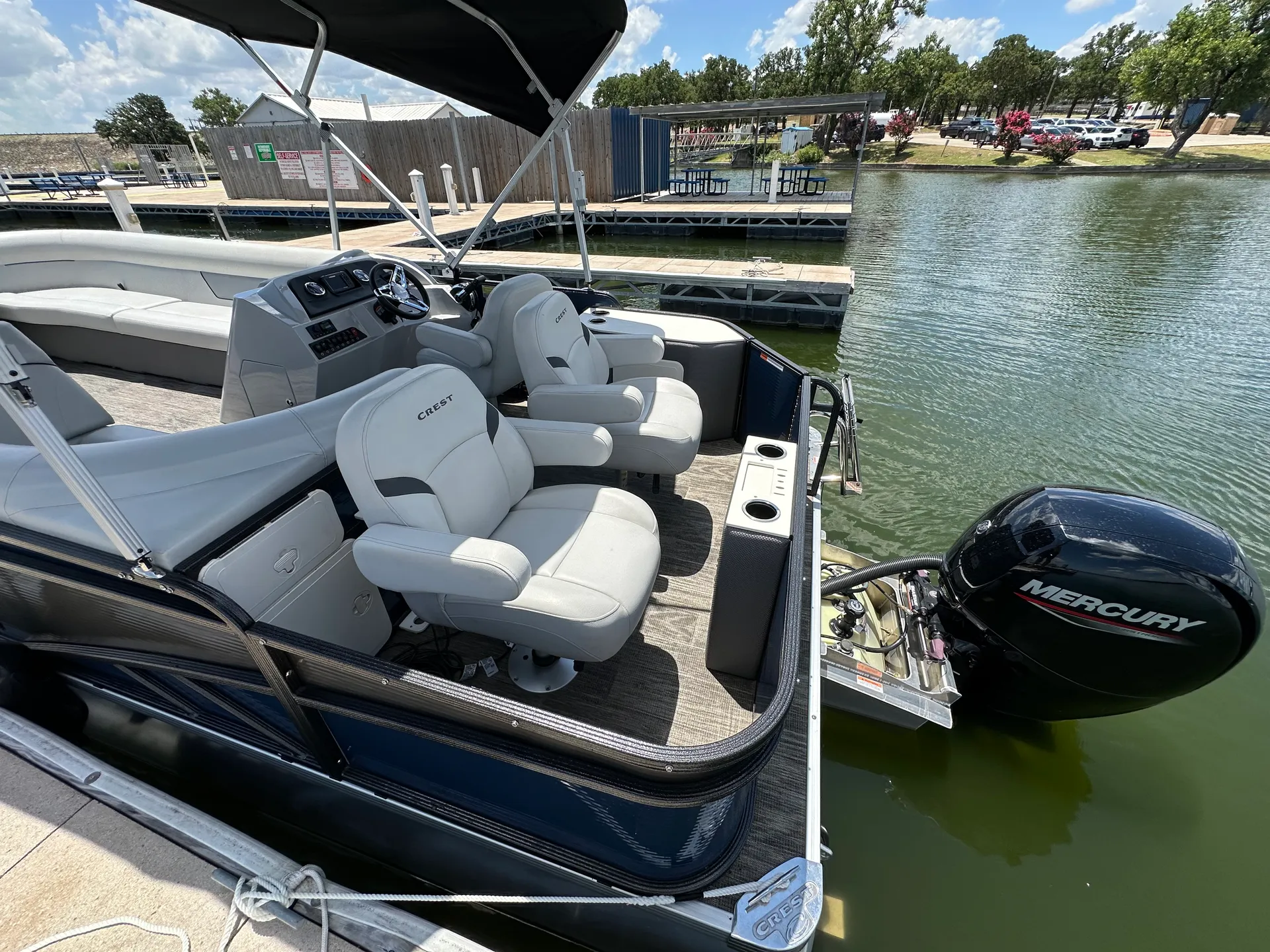 NEW** CREST PONTOON - EAGLE MOUNTAIN LAKE