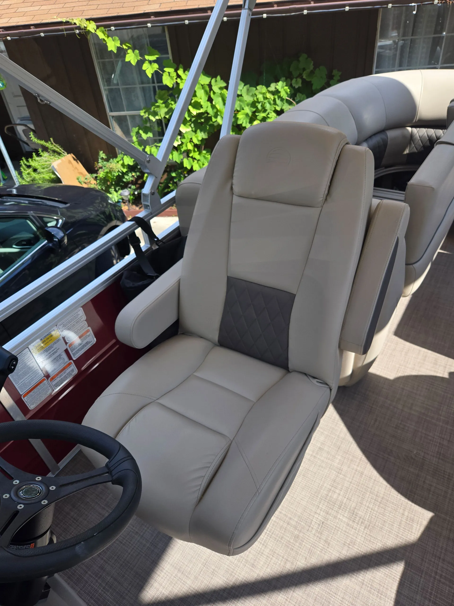 2024 Sun Tracker  Pontoon Boat 150HP – Brand New, Summer-Ready Ride!
