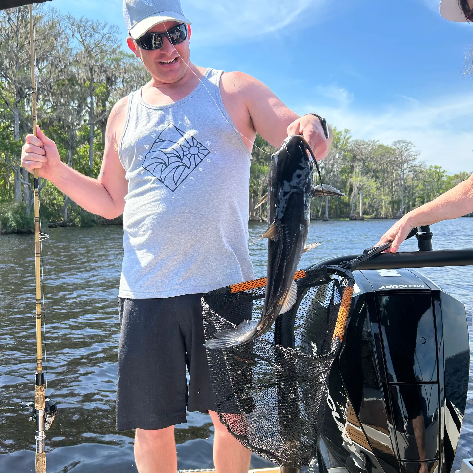 10 Person: Family Outboard &amp; Excursion Fun 2023 StarCraft 210 SVX OB