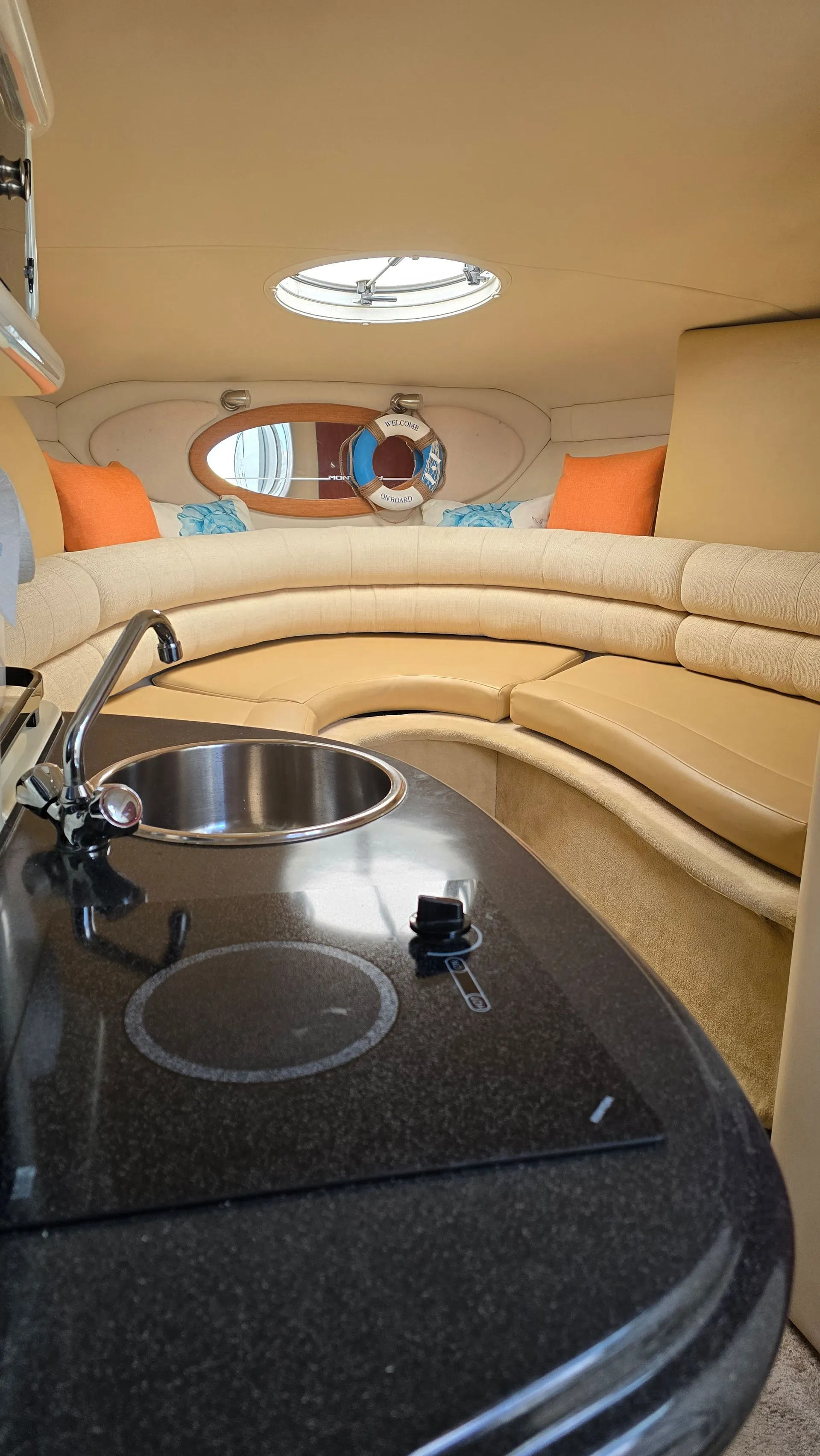 Where Summer Memories Are Made  - Beautiful, Clean 26 Foot Cruiser