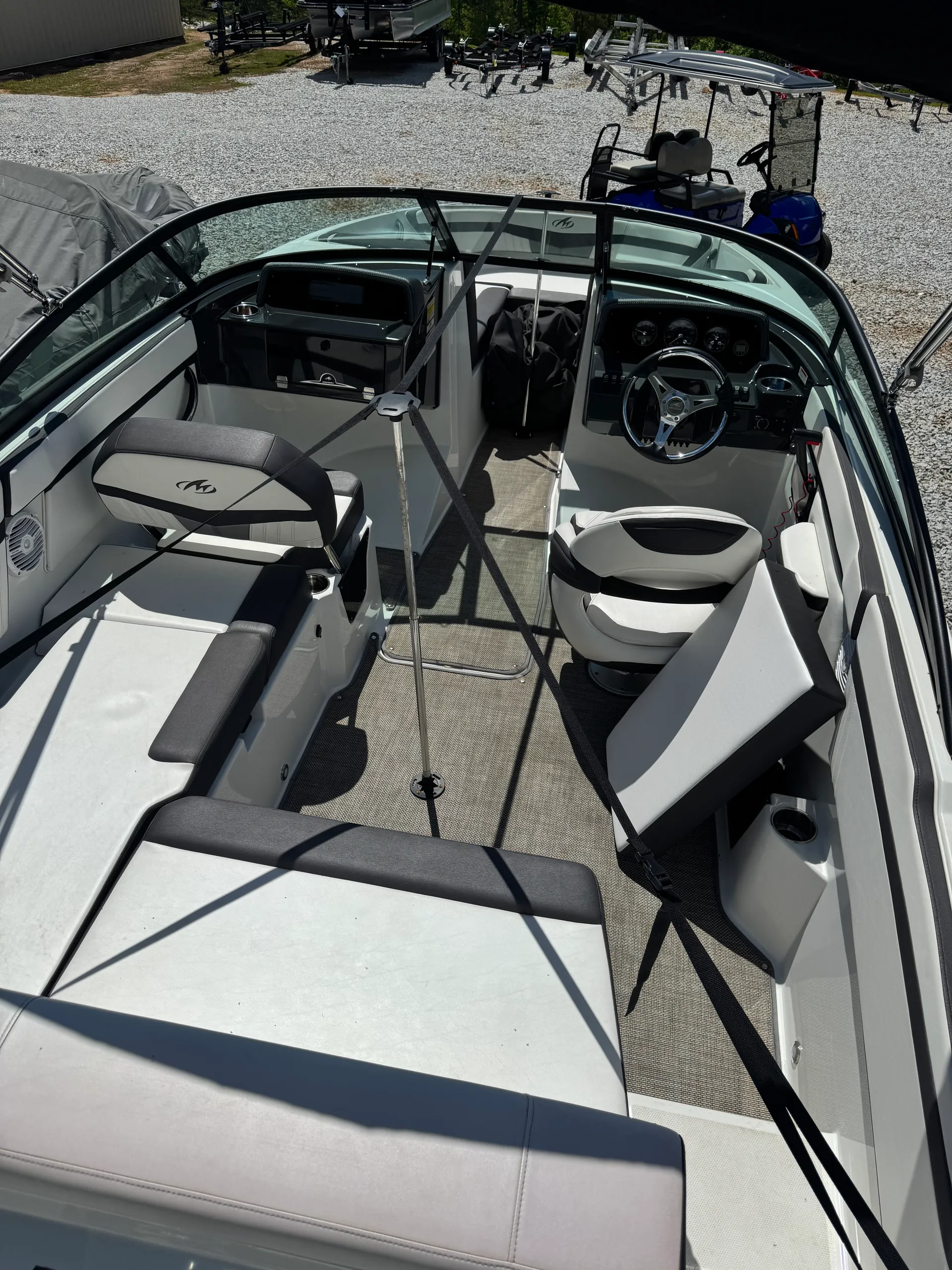 Monterey Boats M205 in Ruskin, FL — photo 8