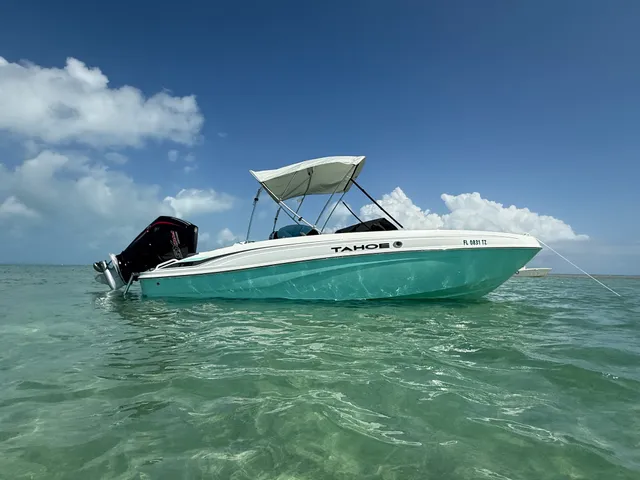 Rent a TAHOE BY TRACKER MARINE deck boat in Homestead, FL near me