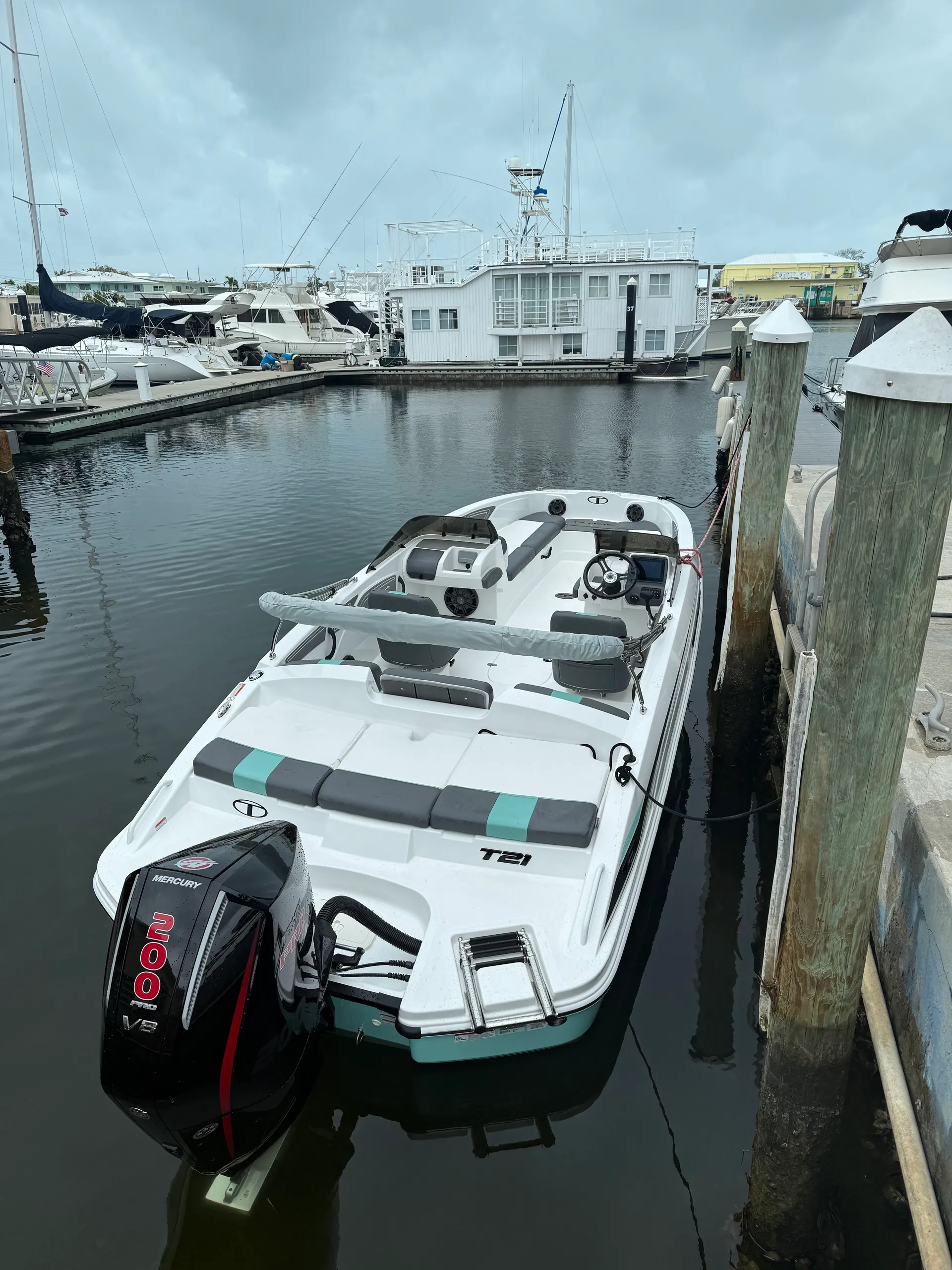 TAHOE BY TRACKER MARINE T21 in Key Largo, FL — photo 3