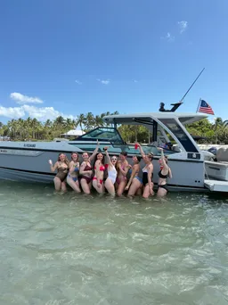 Palm Beach Luxury Cruises boat photo