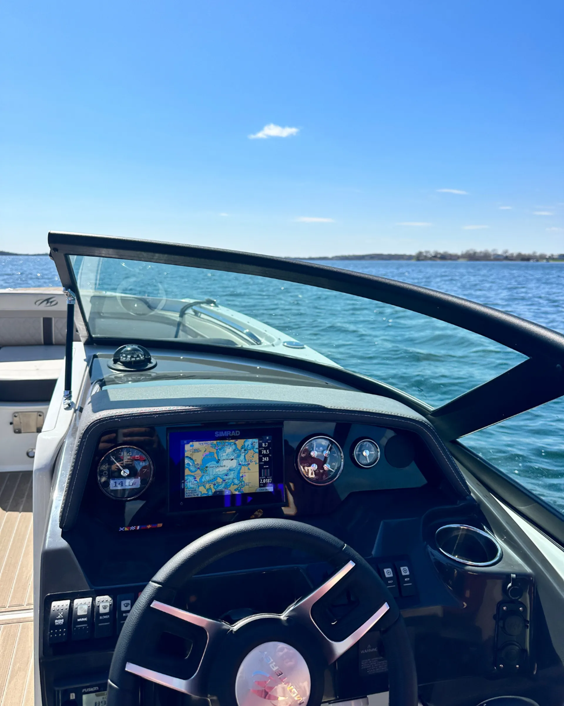 New Monterey M4 24 Ft Lake Minnetonka ~Ski/Tube/Wake-board 